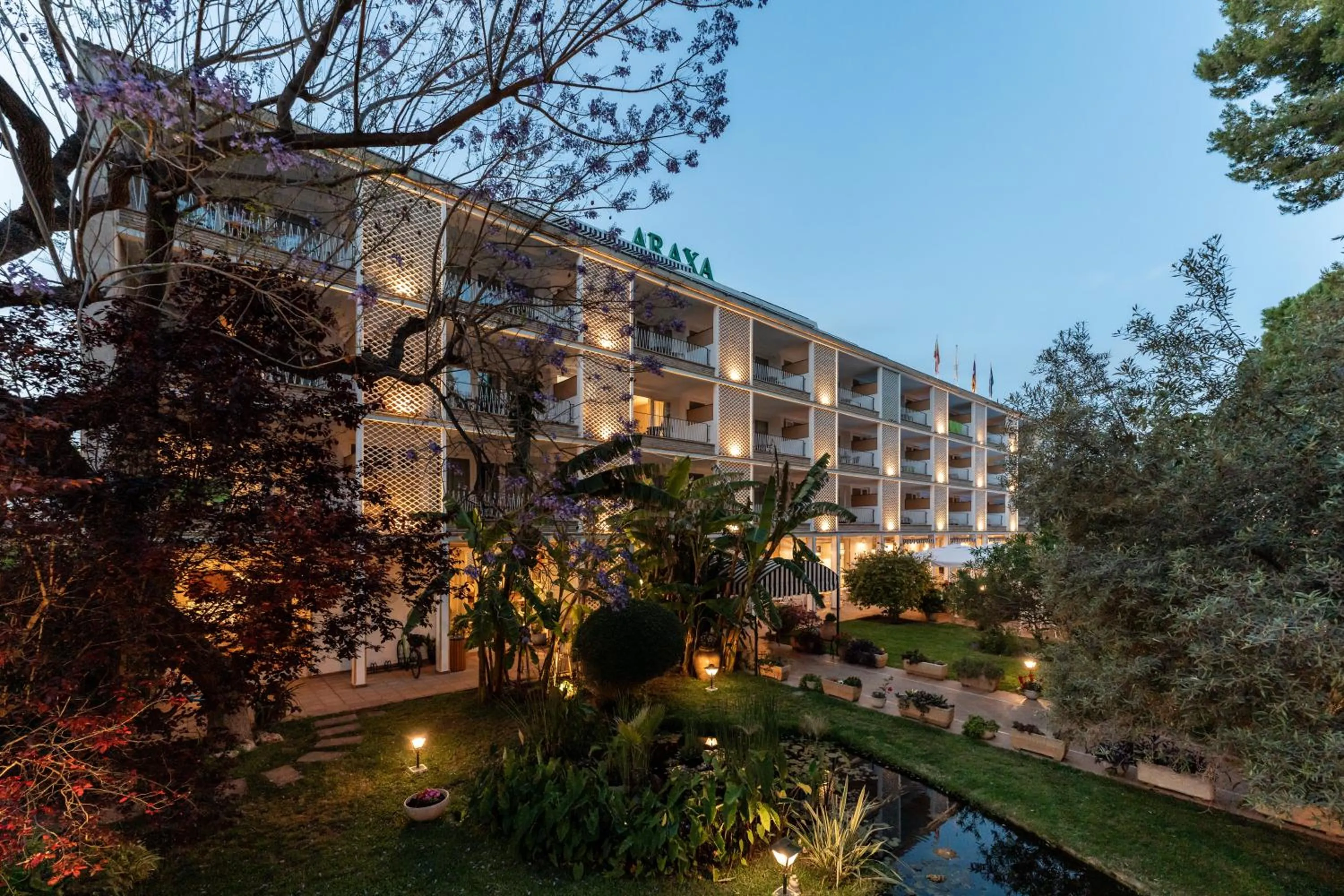 Facade/entrance in Hotel Araxa - Adults Only