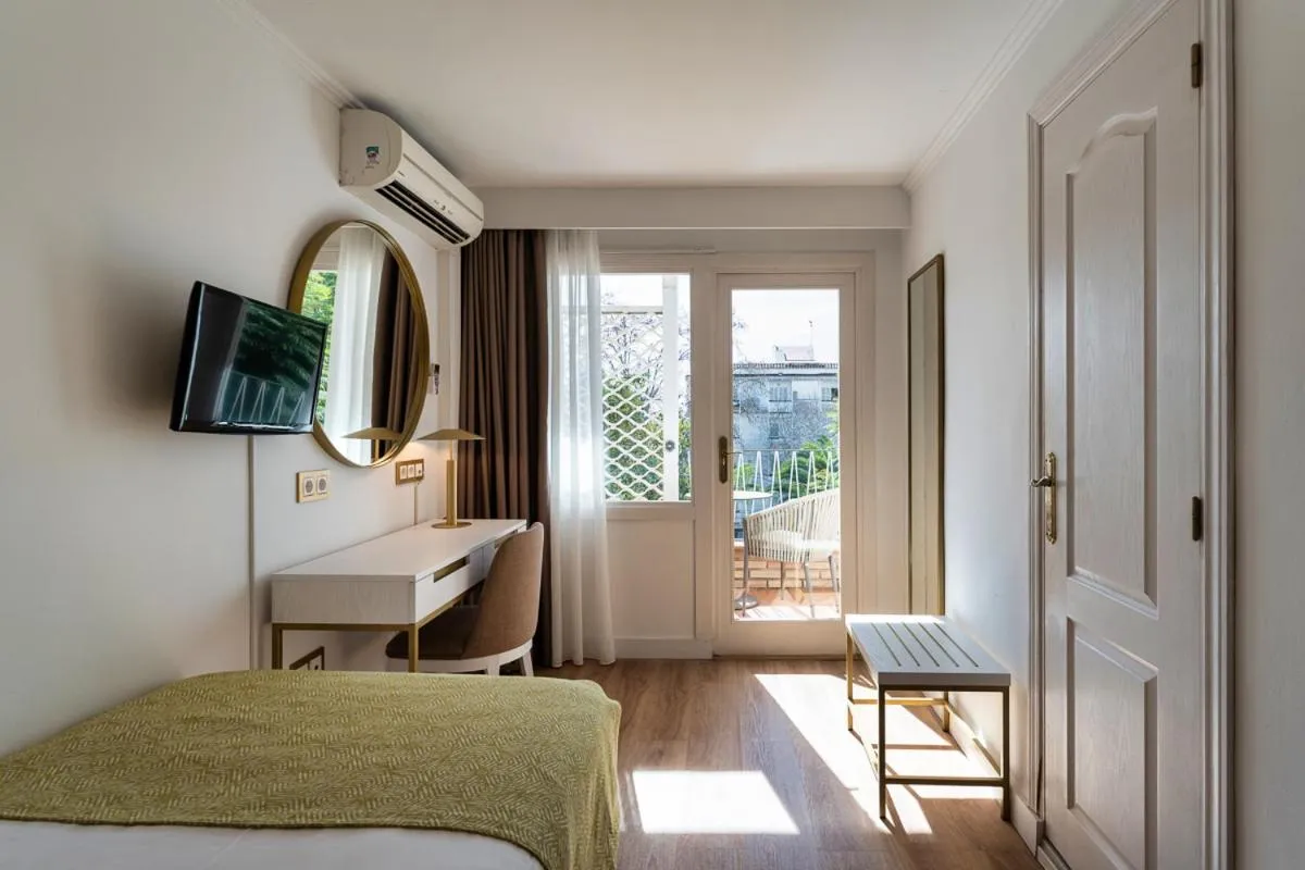 Bed in Hotel Araxa - Adults Only