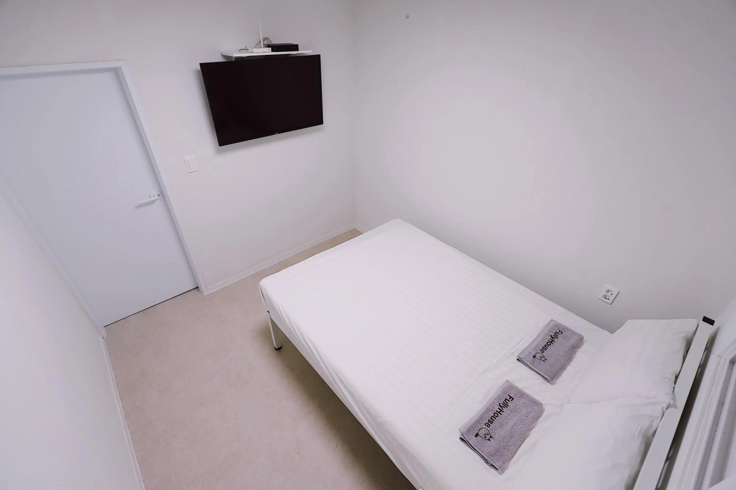 Photo of the whole room, Bed in Fully Mini Hotel