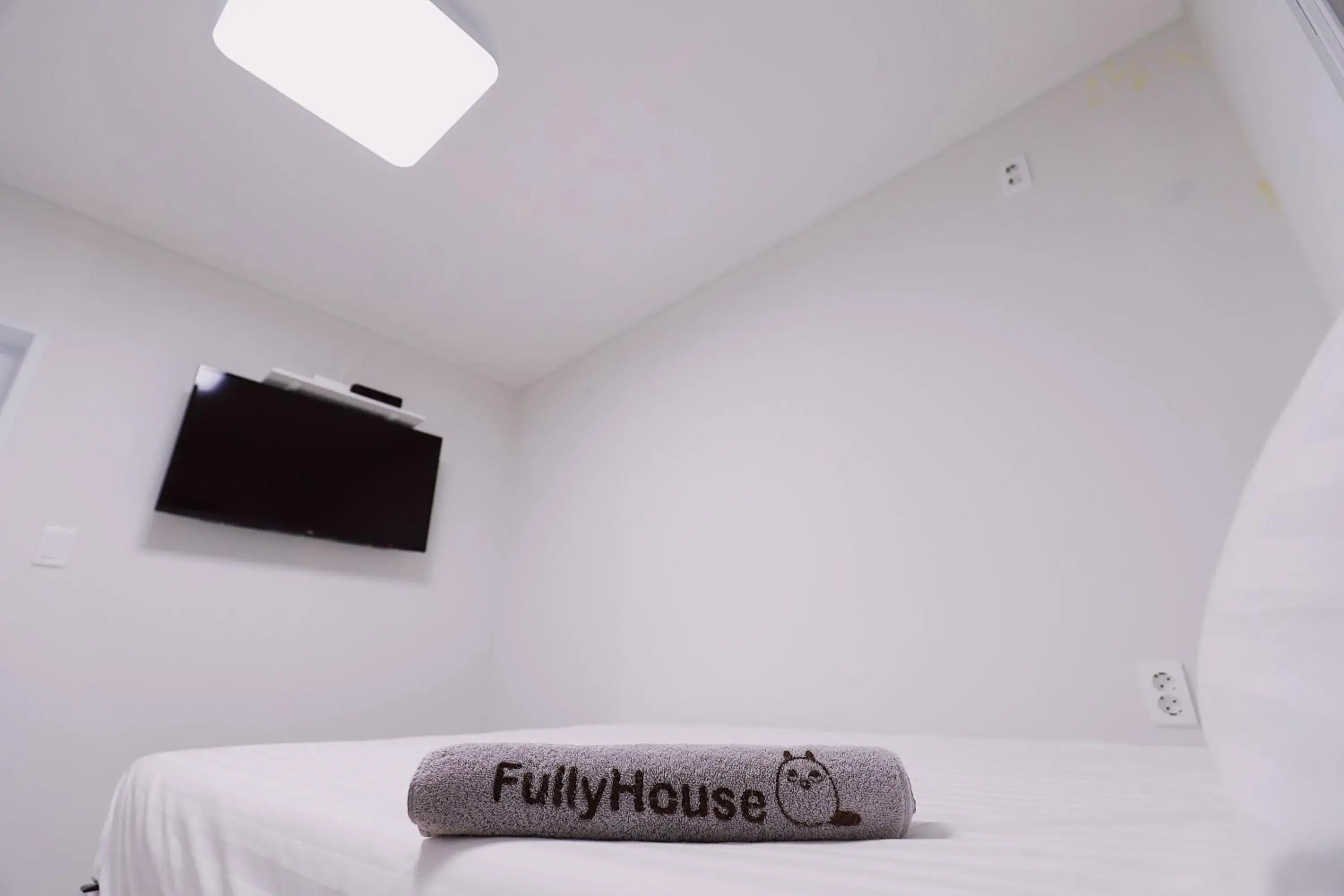 Photo of the whole room, Bed in Fully Mini Hotel Photo of the whole room, Bed in Fully Mini Hotel