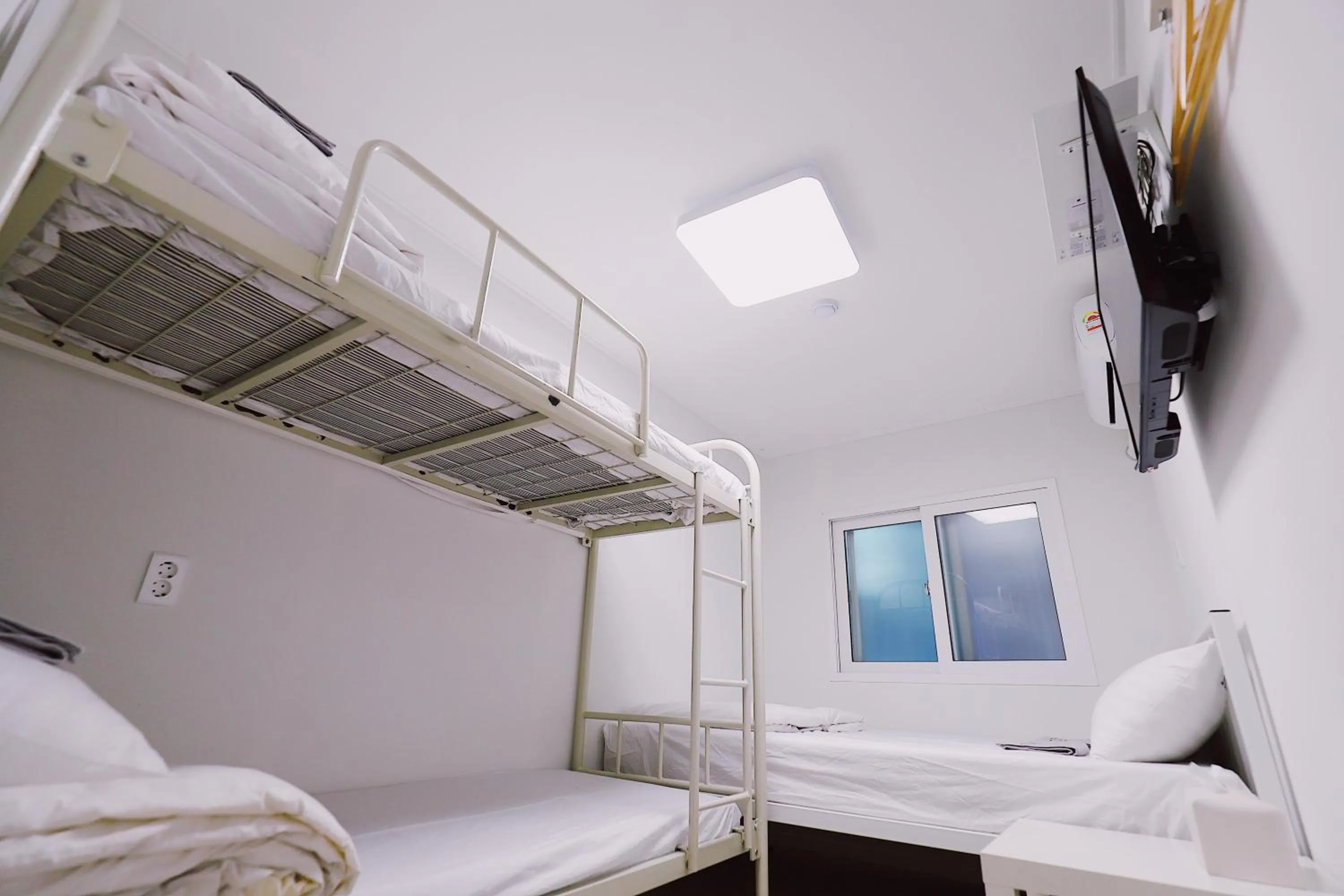 Photo of the whole room, Bed in Fully Mini Hotel