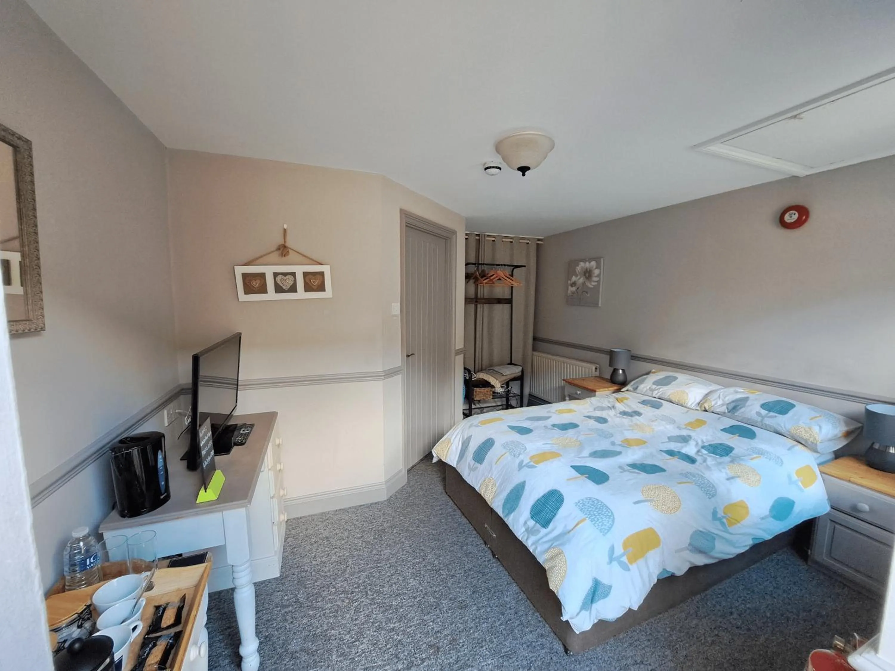 Bed in The White Hart Eynsham