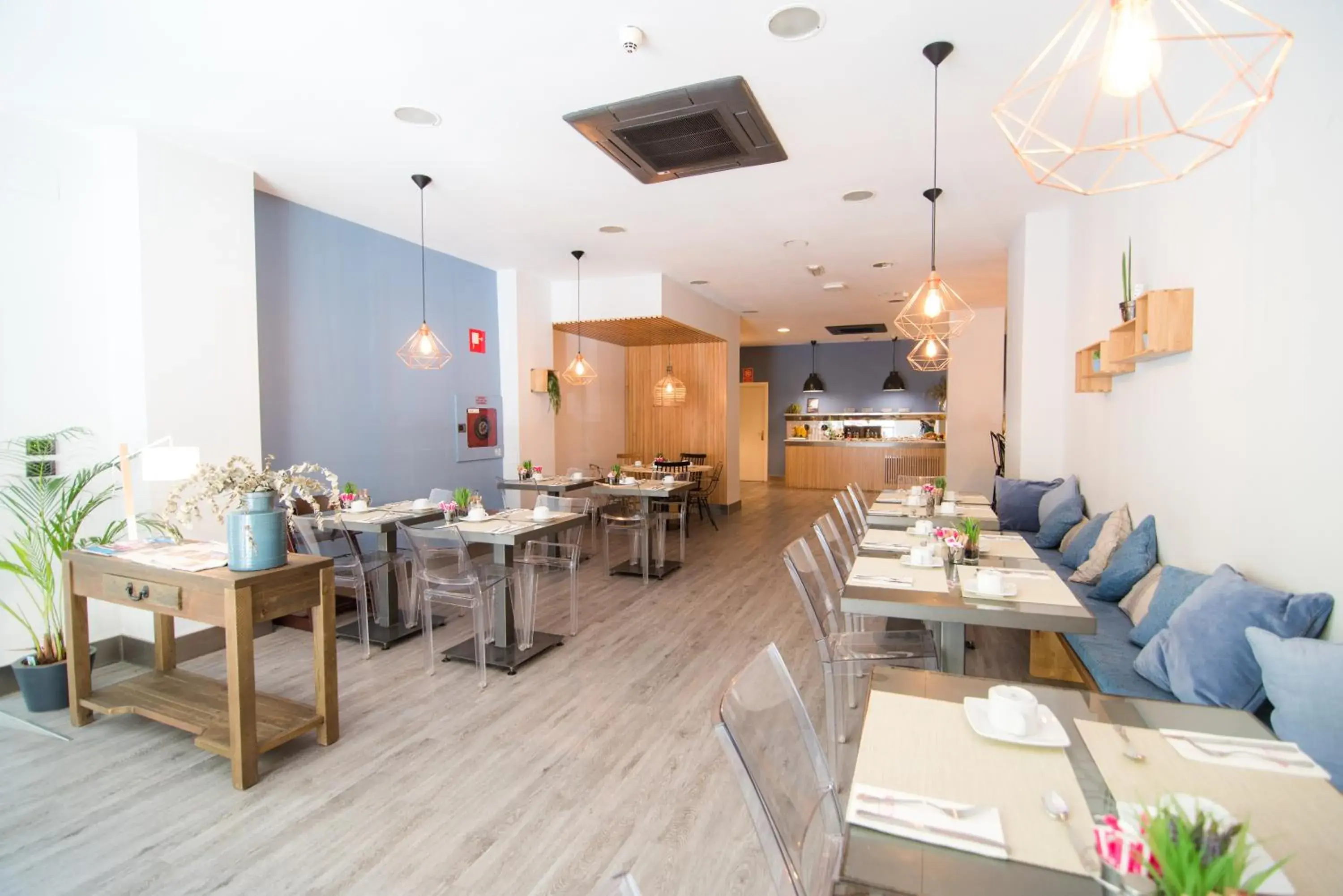 Buffet breakfast in Petit Palace Ruzafa Buffet breakfast in Petit Palace Ruzafa