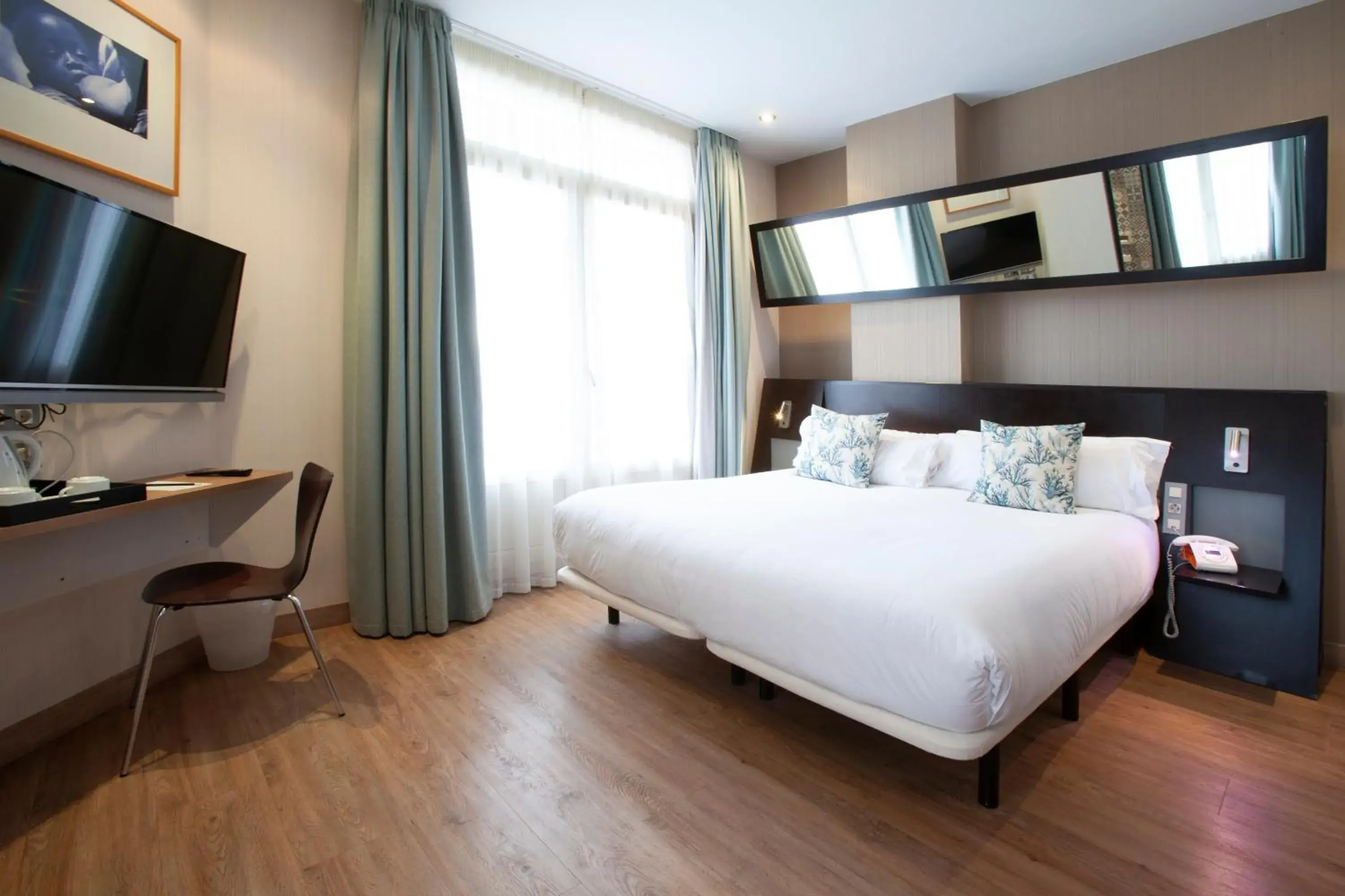 Bed in Petit Palace Ruzafa Bed in Petit Palace Ruzafa