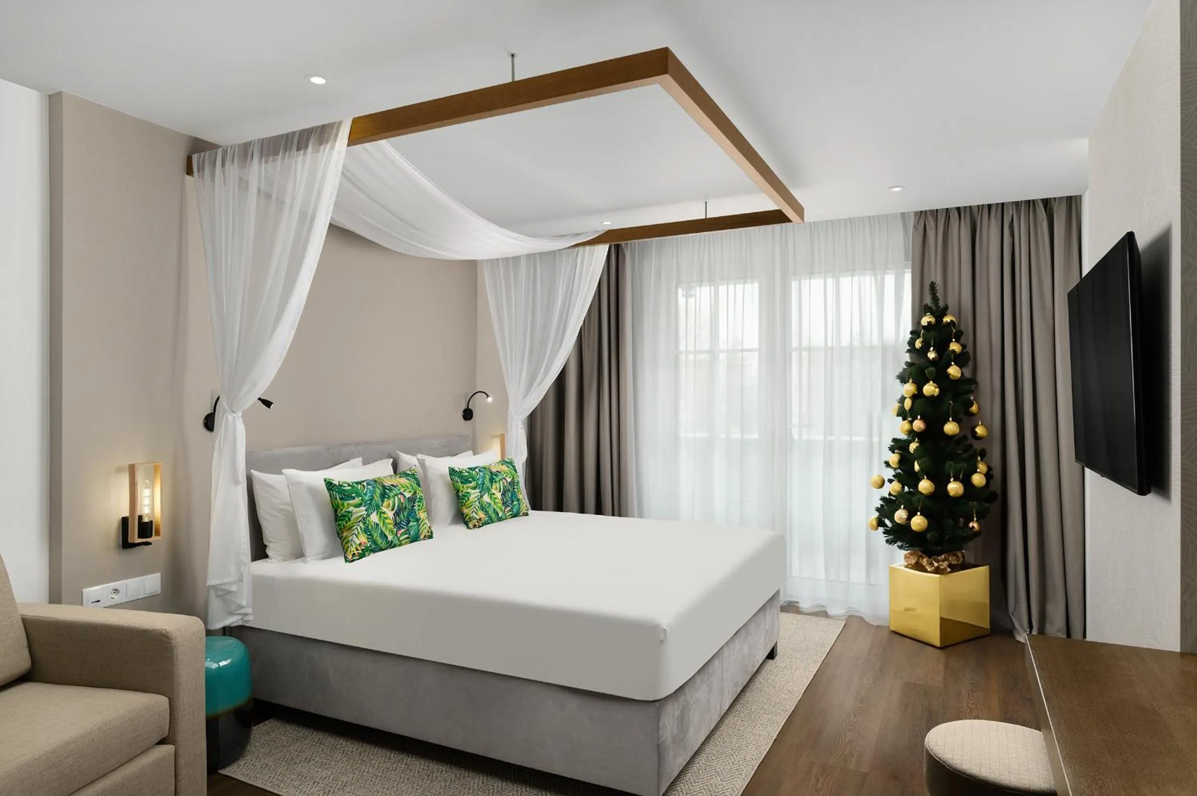 Bedroom, Bed in Mövenpick Balaland Resort Lake Balaton