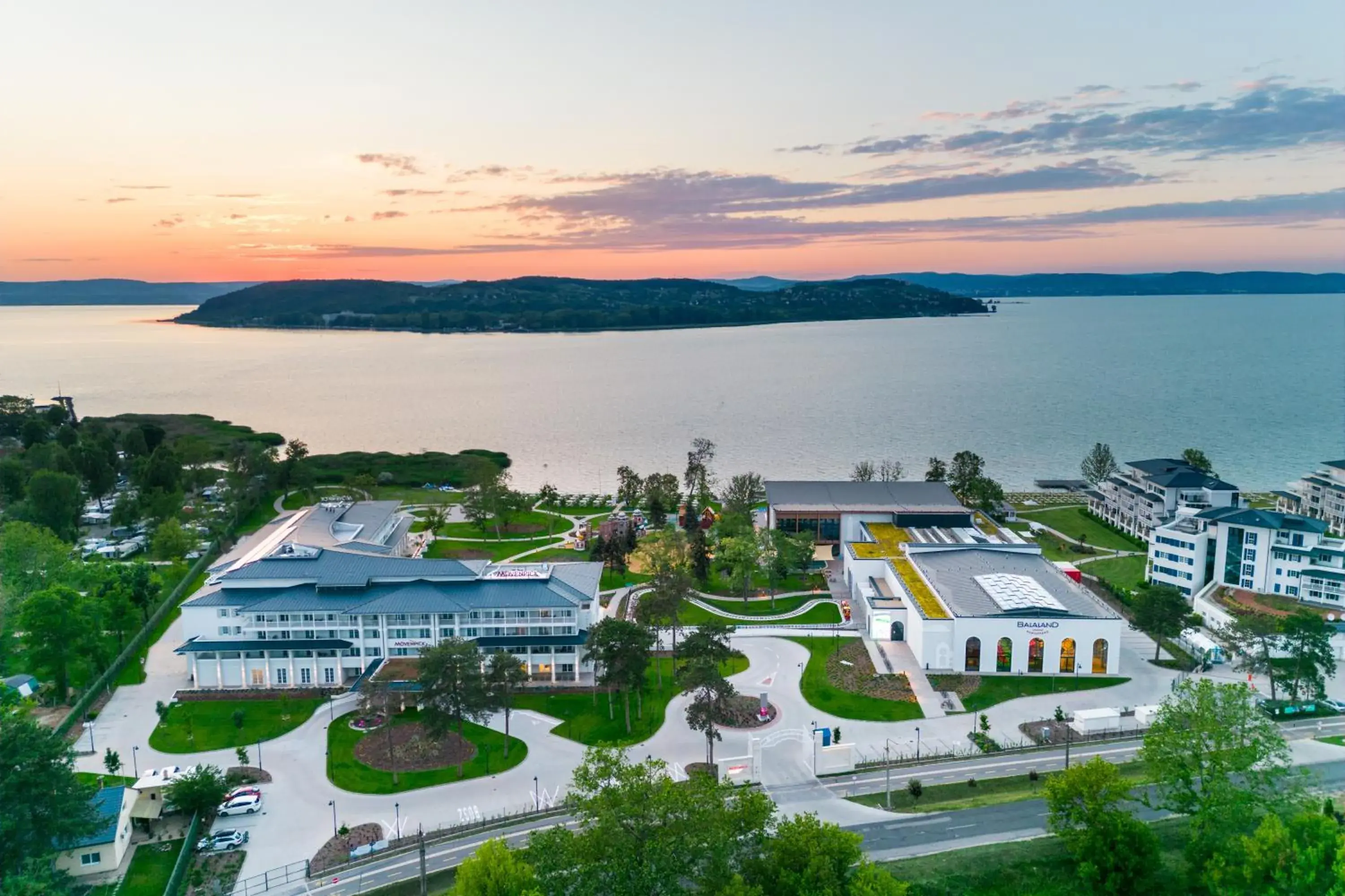 Property building in Mövenpick Balaland Resort Lake Balaton Property building in Mövenpick Balaland Resort Lake Balaton
