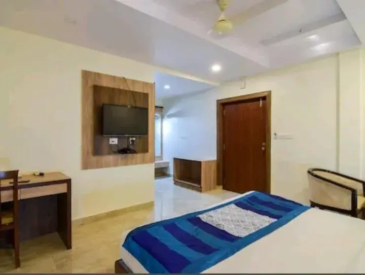 Bed in Royal shades kodihali Bed in Royal shades kodihali