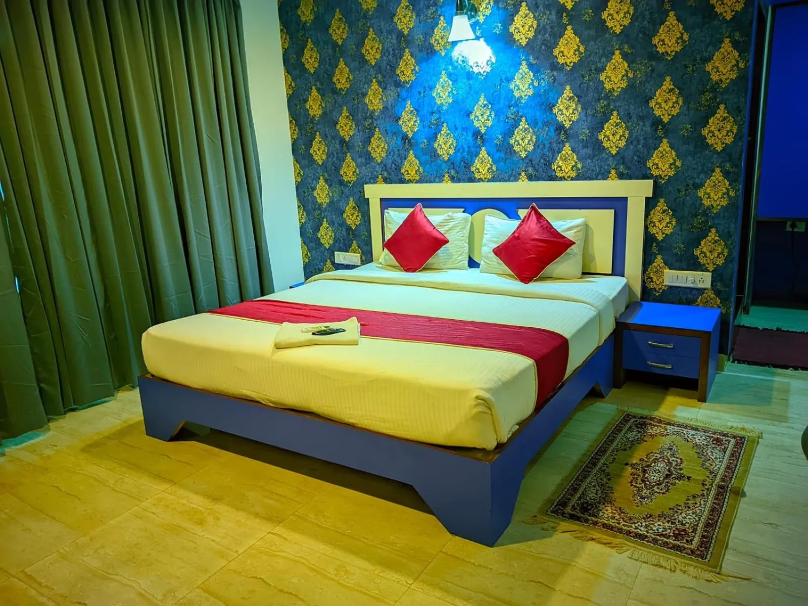 Bed in Royal shades kodihali