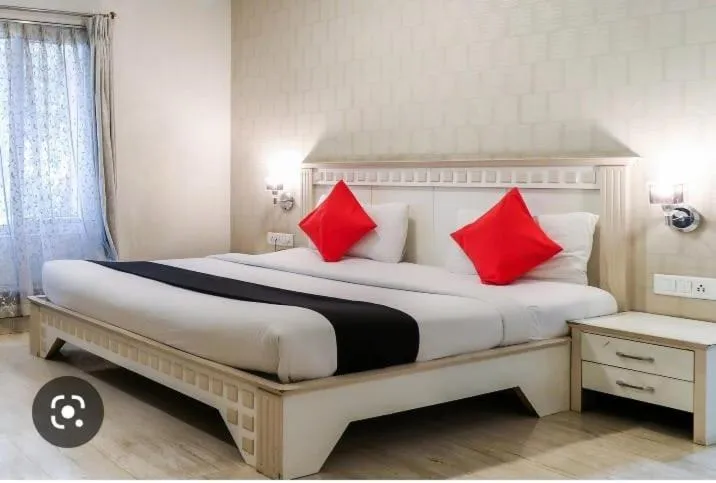 Bed in Royal shades kodihali