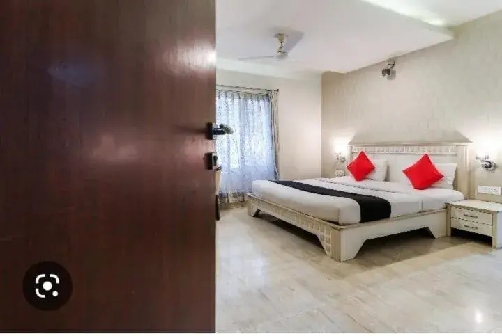 Bed in Royal shades kodihali Bed in Royal shades kodihali