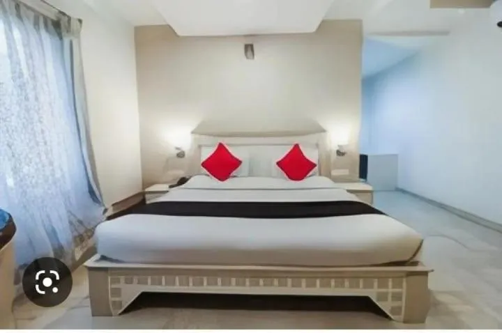 Bed in Royal shades kodihali