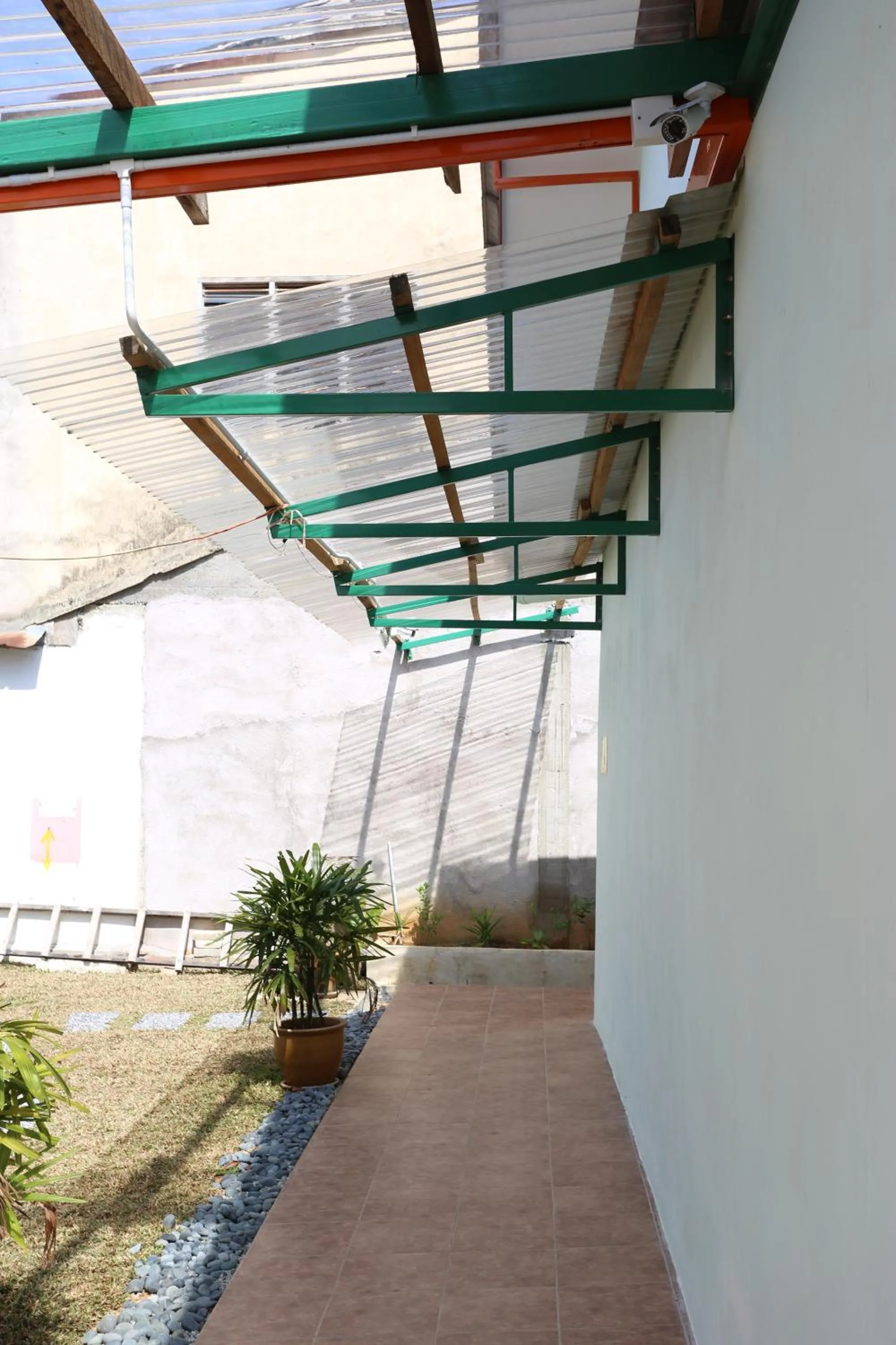 Facade/entrance in Tengkera Hotel
