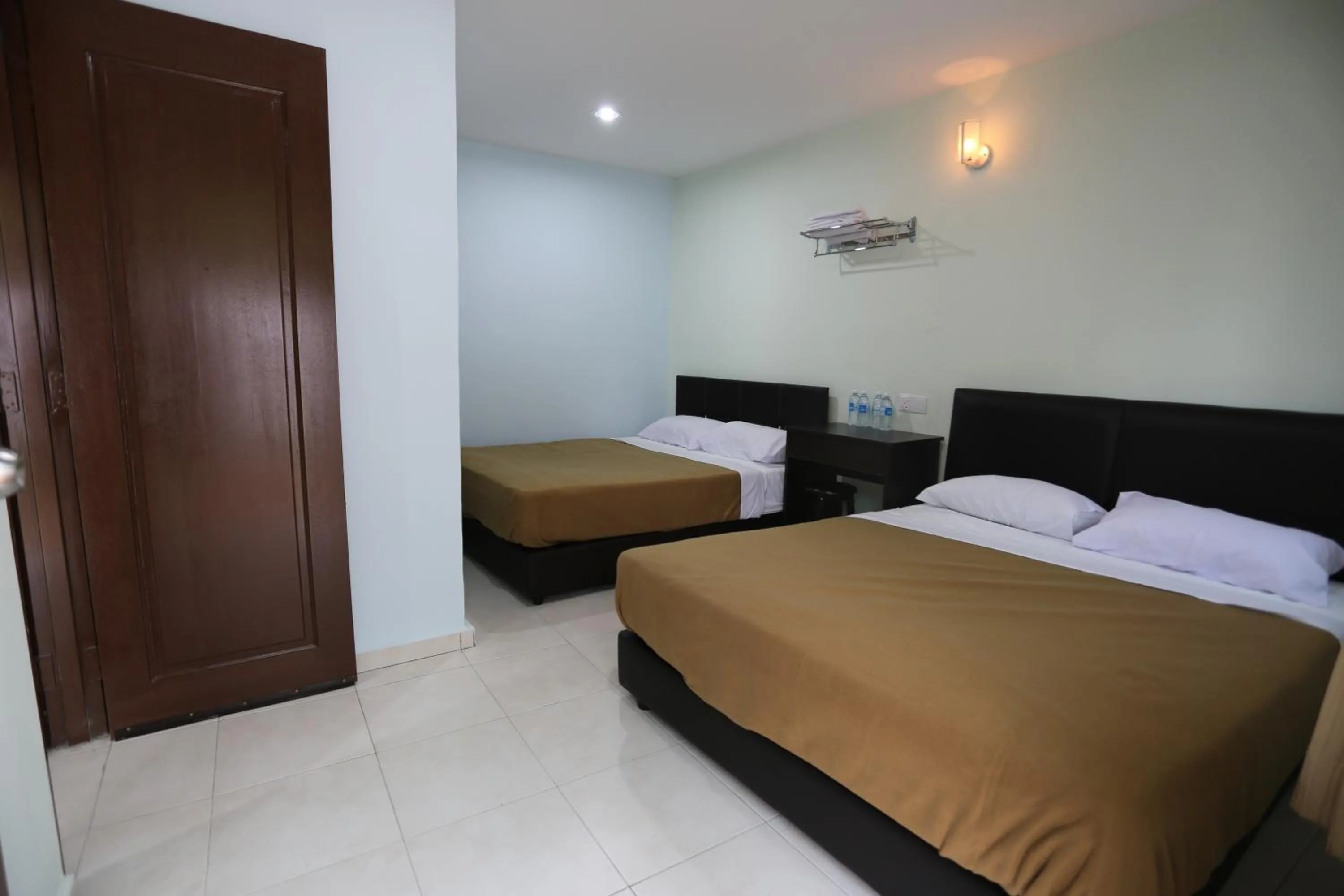 Bed in Tengkera Hotel