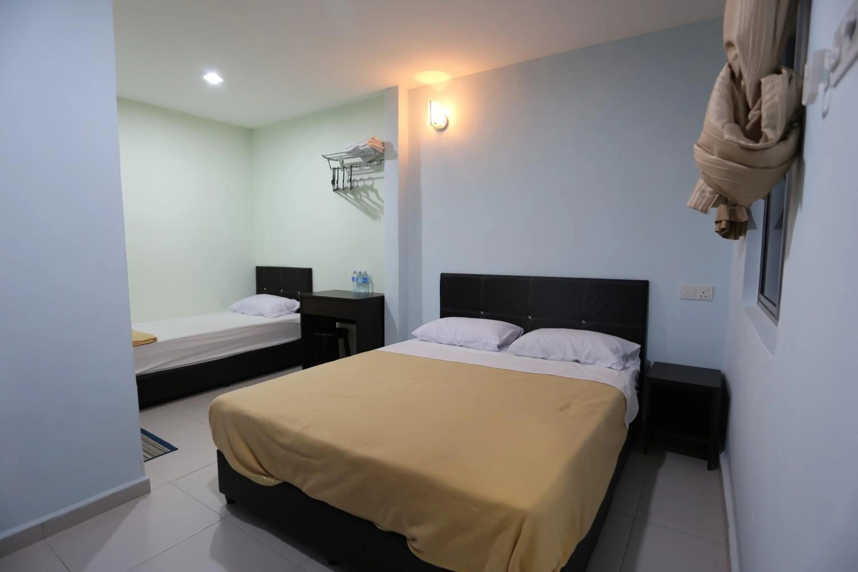 Bed in Tengkera Hotel