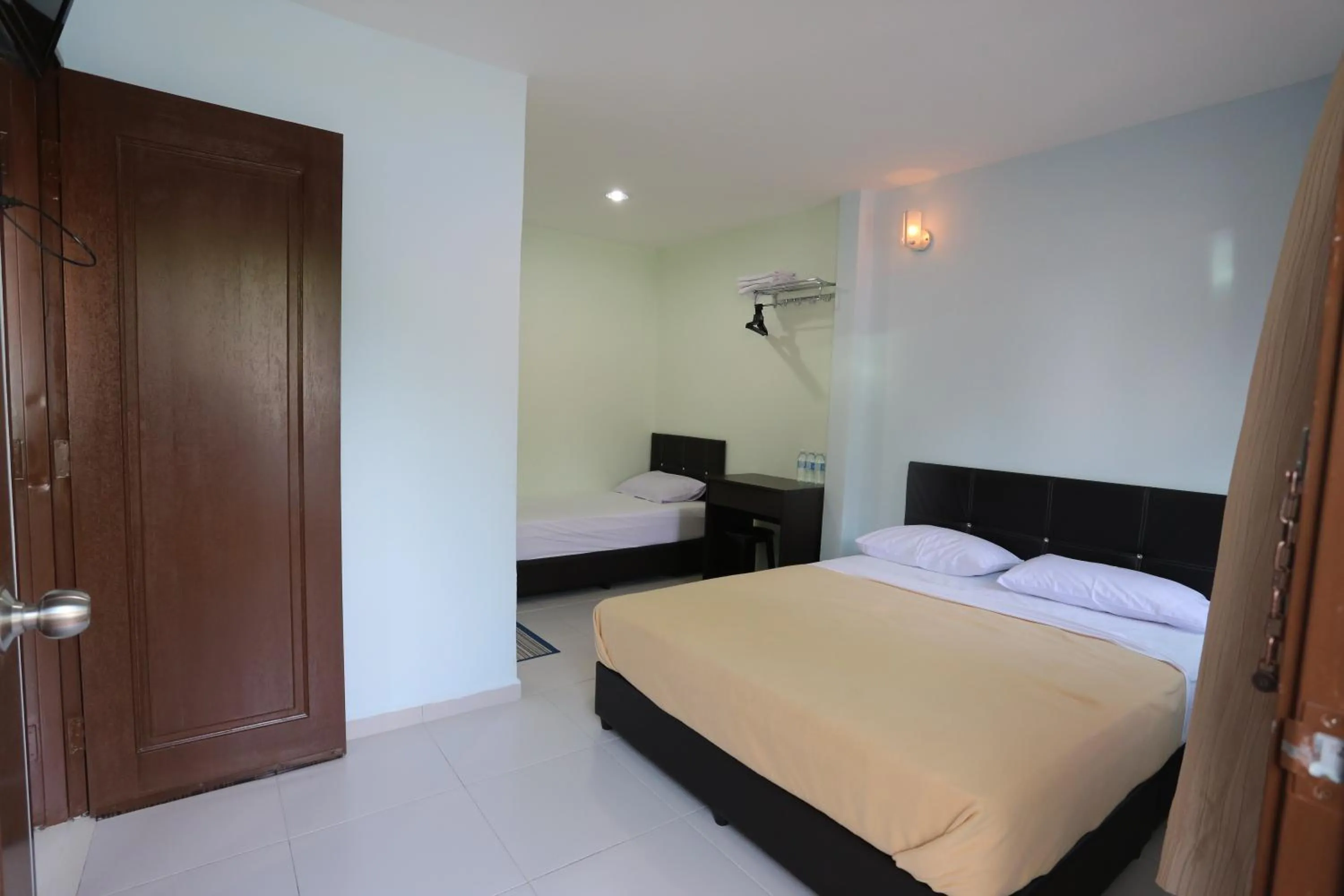 Bed in Tengkera Hotel