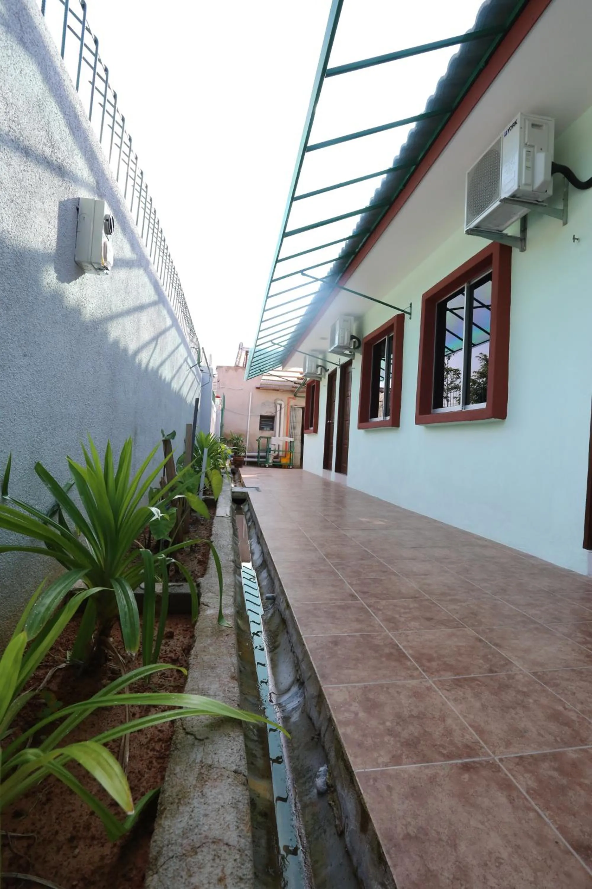 Facade/entrance in Tengkera Hotel