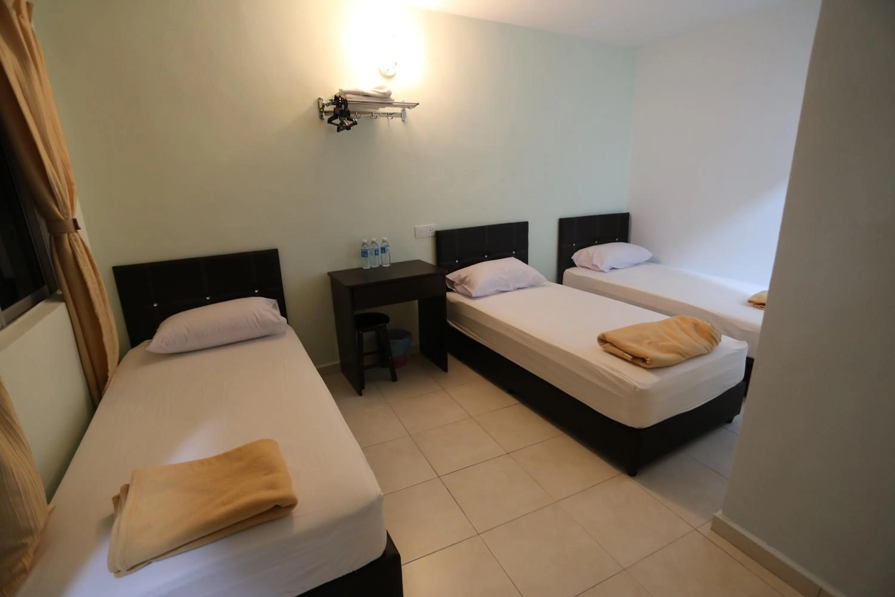 Bed in Tengkera Hotel