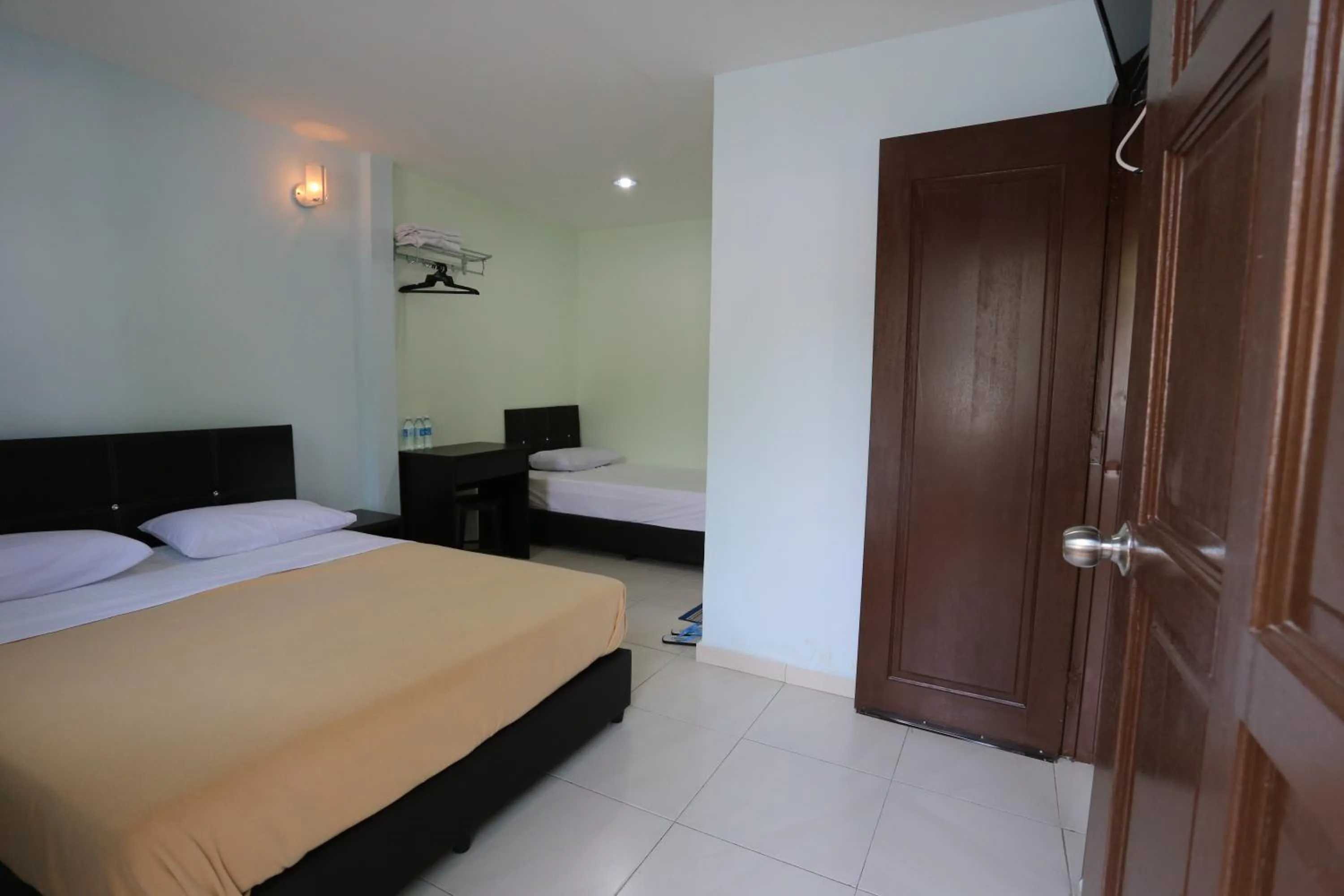 Bed in Tengkera Hotel