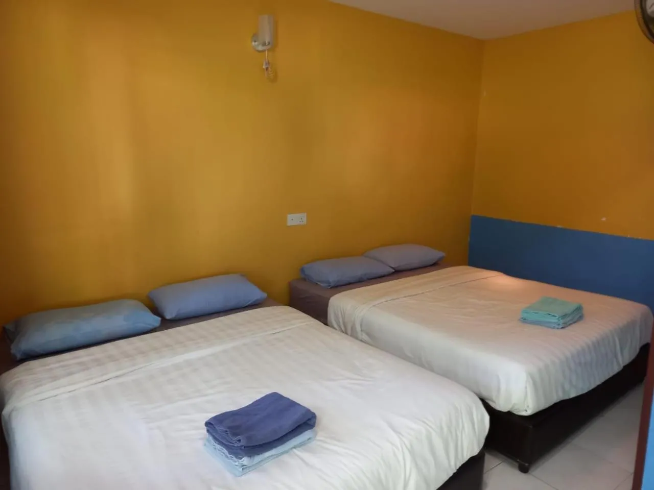 Bed in Tengkera Hotel