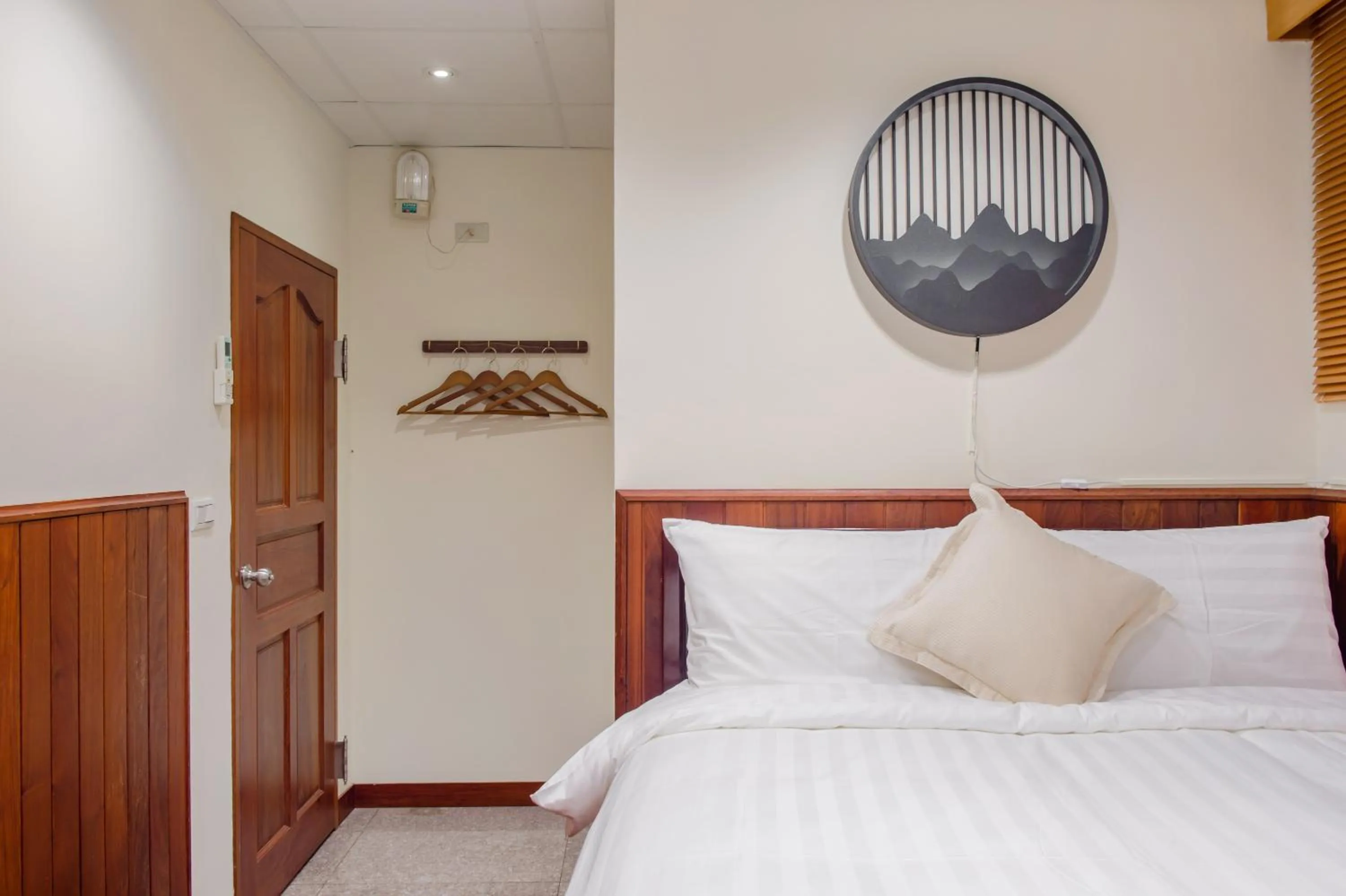 Photo of the whole room, Bed in Jiufen The Dragon B&B