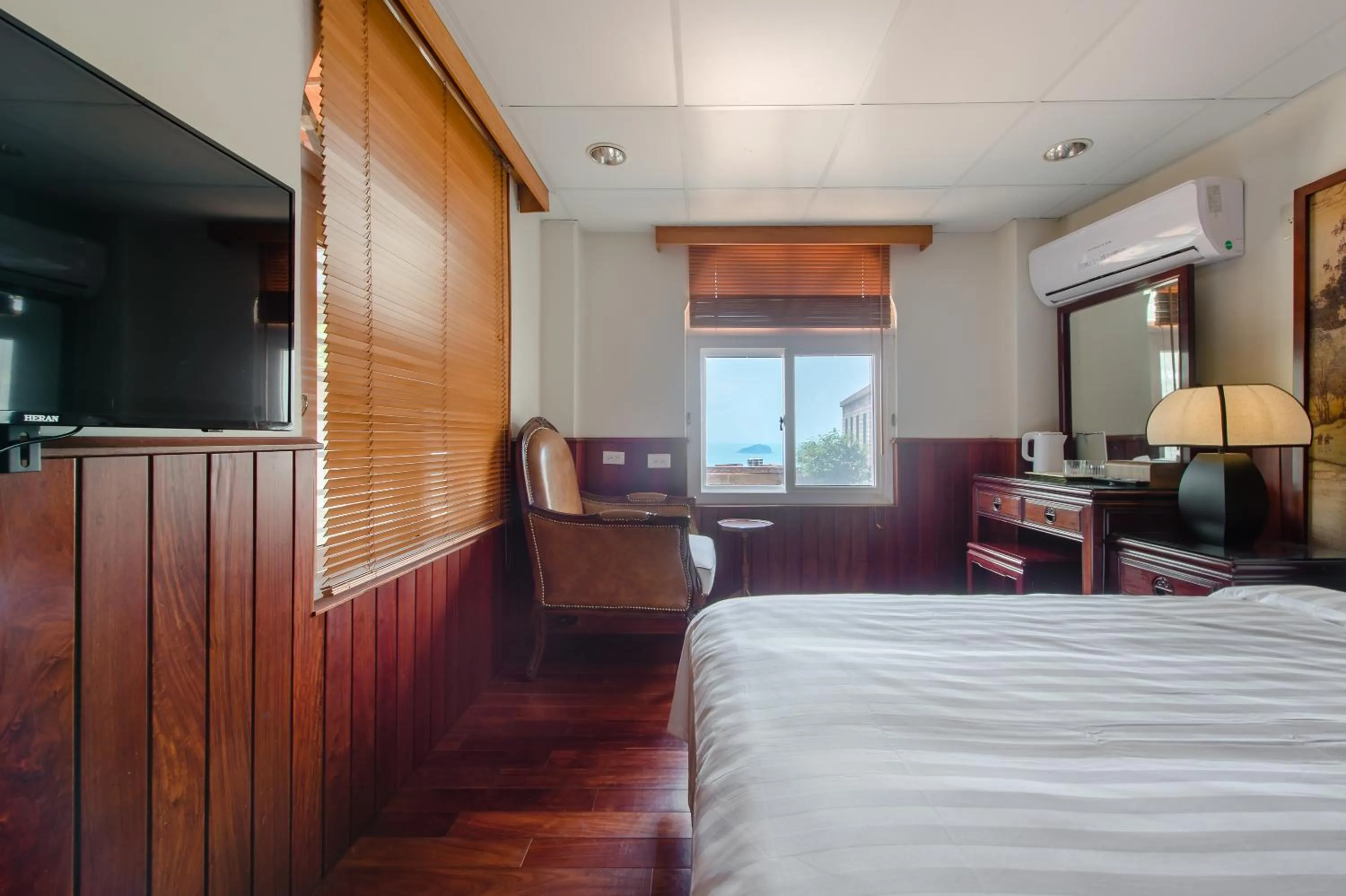 hair dresser, Bed in Jiufen The Dragon B&B