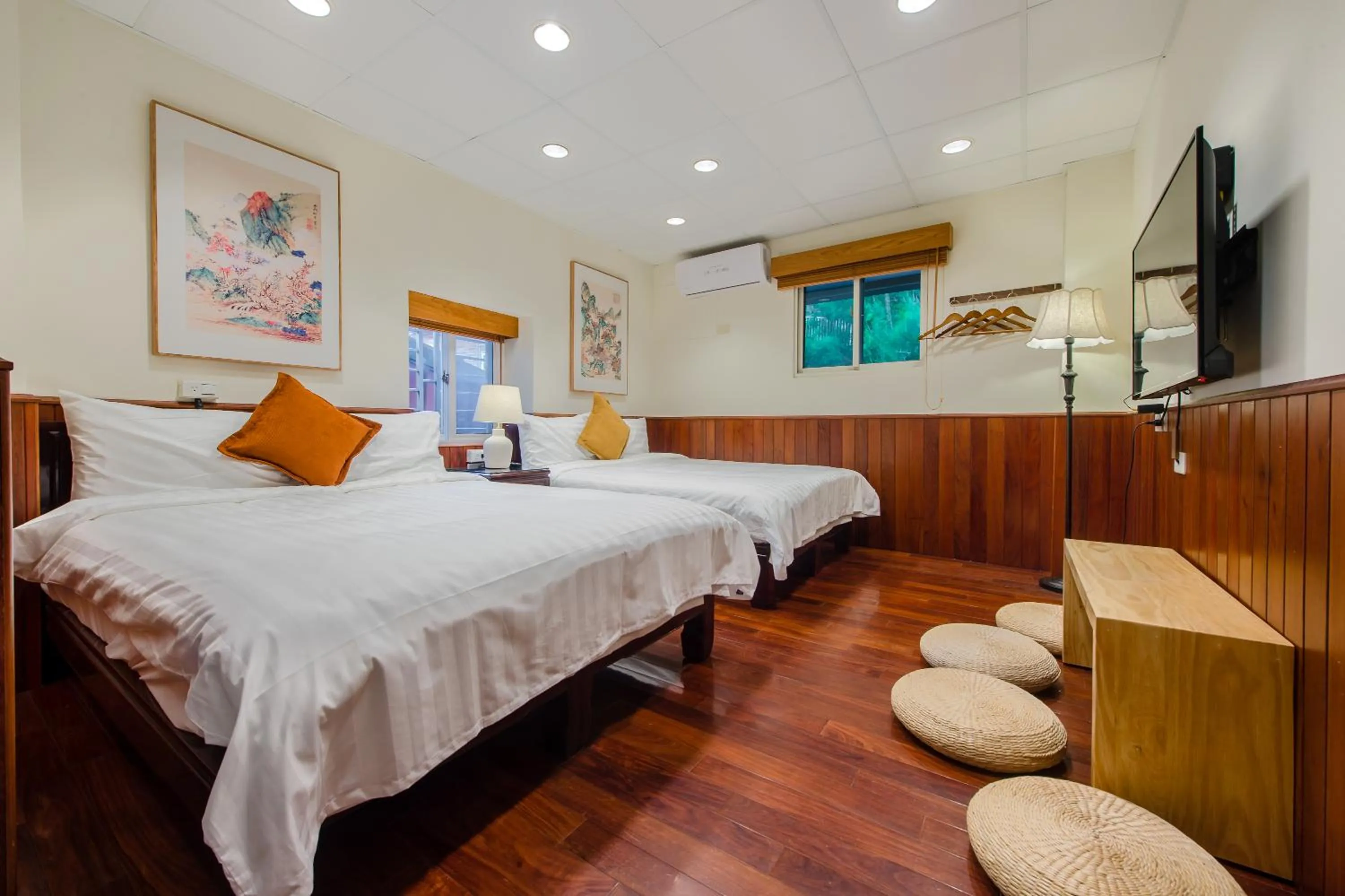 Photo of the whole room, Bed in Jiufen The Dragon B&B