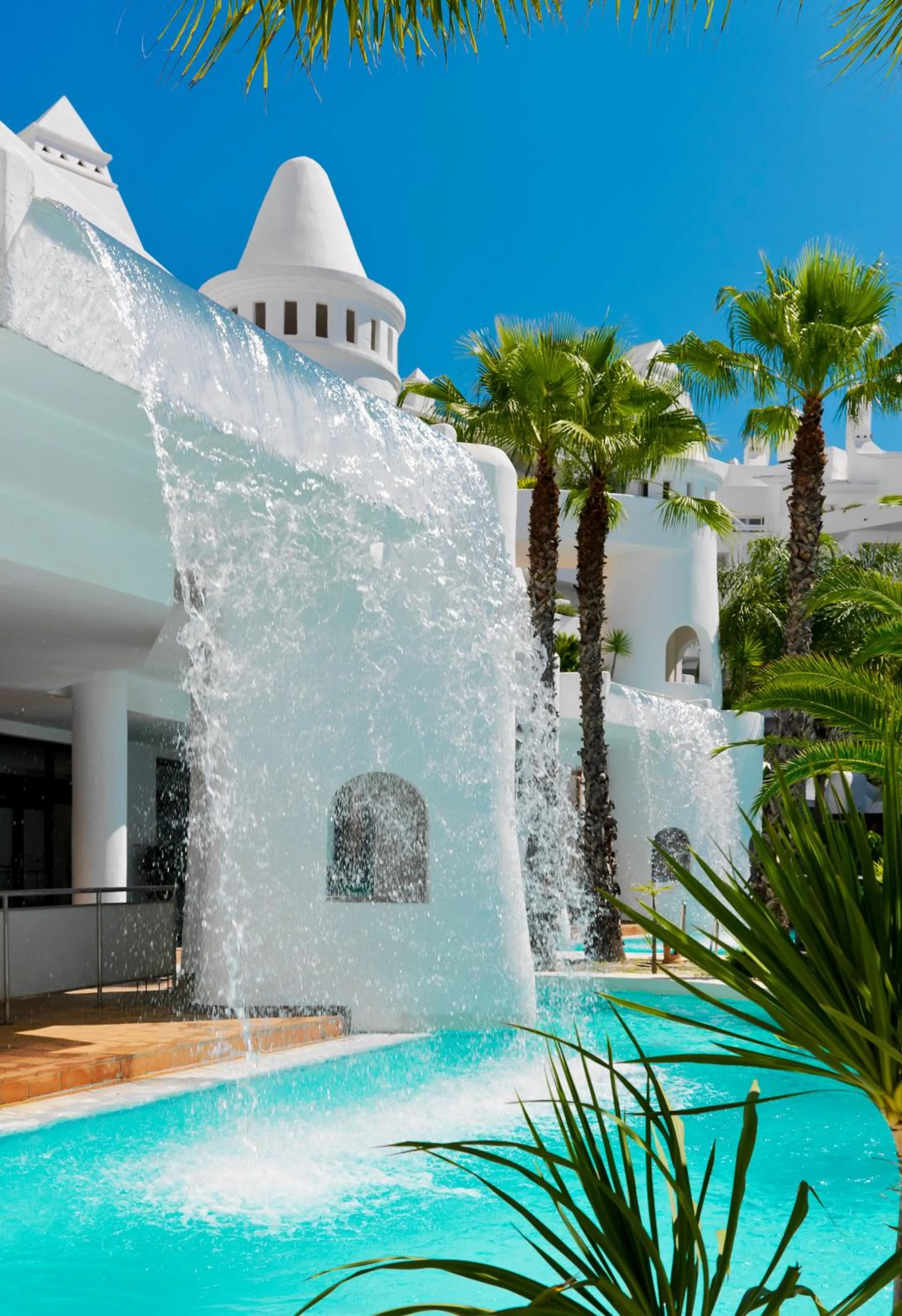 Swimming pool in H10 Estepona Palace