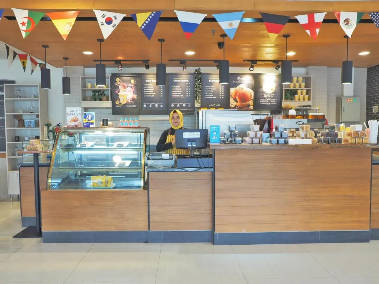 Restaurant/places to eat in d'primahotel ITC Mangga Dua Restaurant/places to eat in d'primahotel ITC Mangga Dua