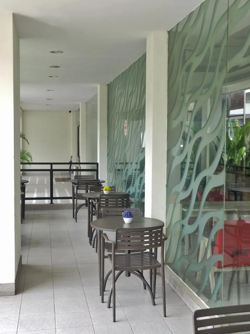 Restaurant/places to eat in d'primahotel ITC Mangga Dua