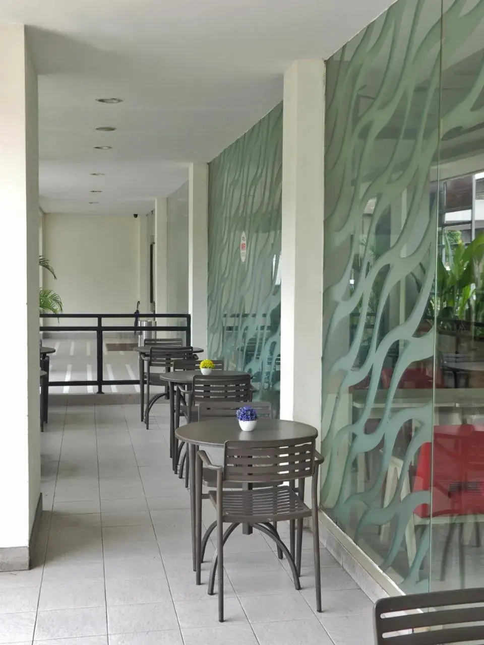 Restaurant/places to eat in d'primahotel ITC Mangga Dua Restaurant/places to eat in d'primahotel ITC Mangga Dua