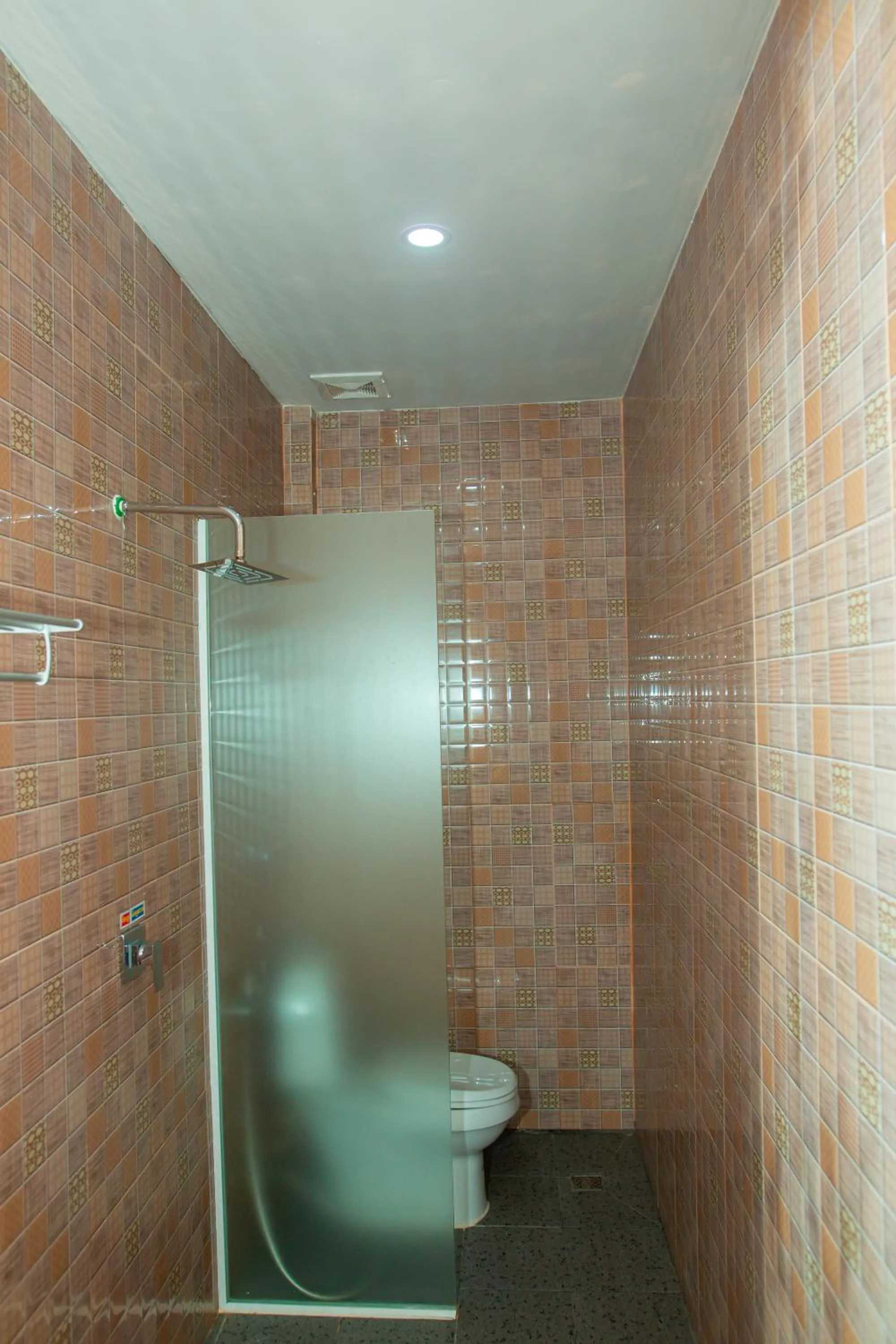 Shower in Mohasal Angkor Boutique