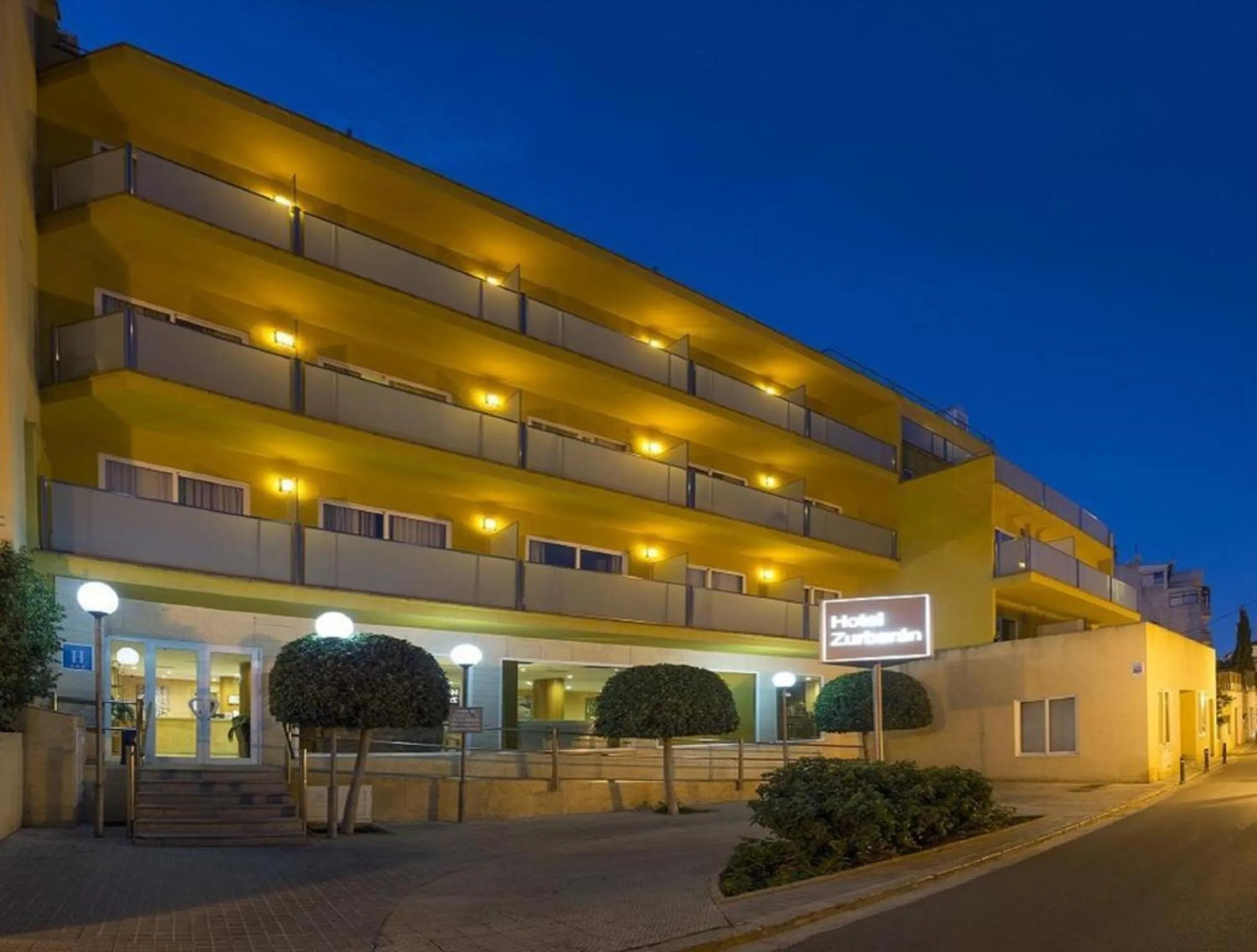 Property building in Hotel Zurbarán Palma