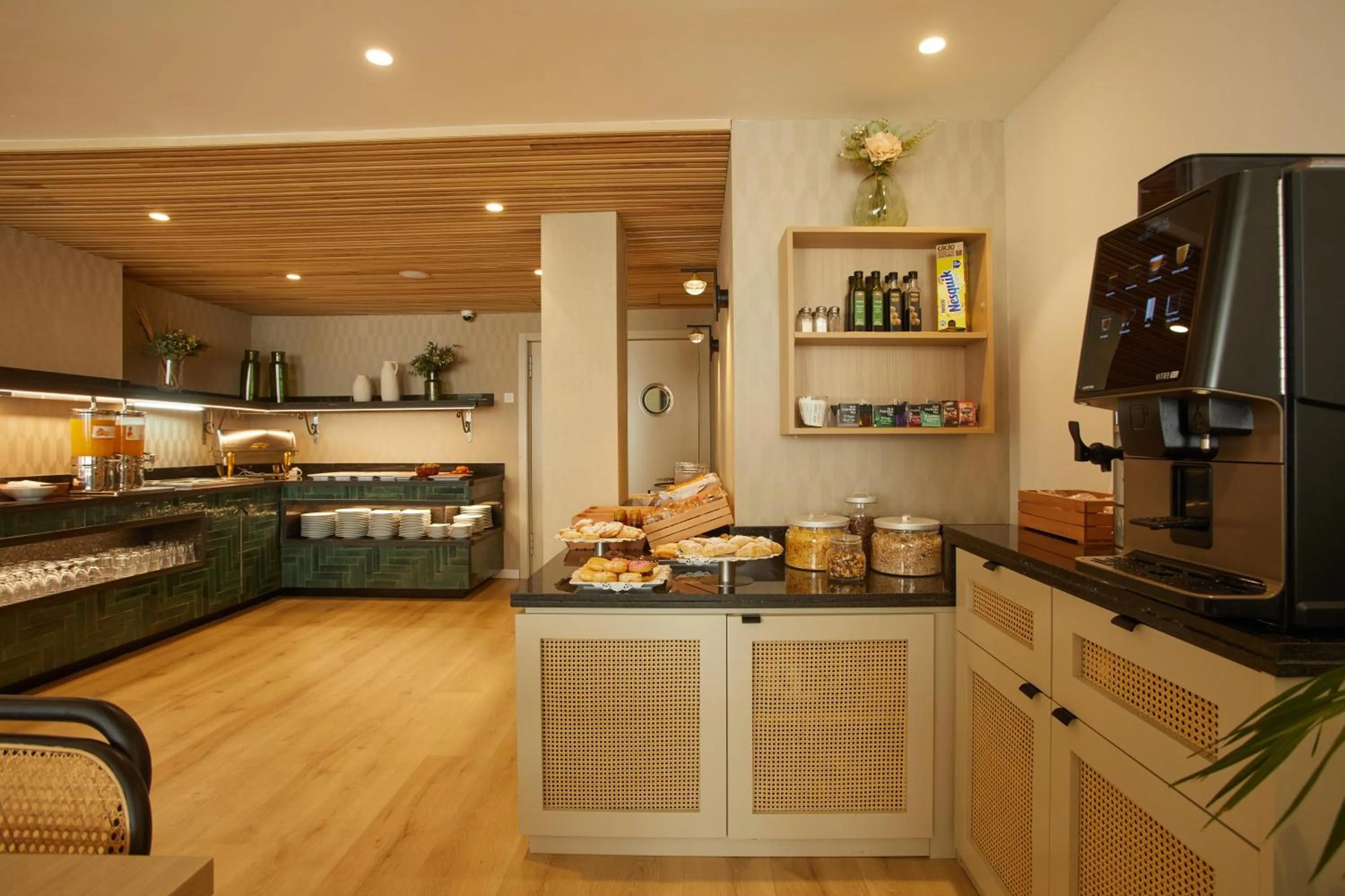 Restaurant/places to eat in Hotel Zurbarán Palma