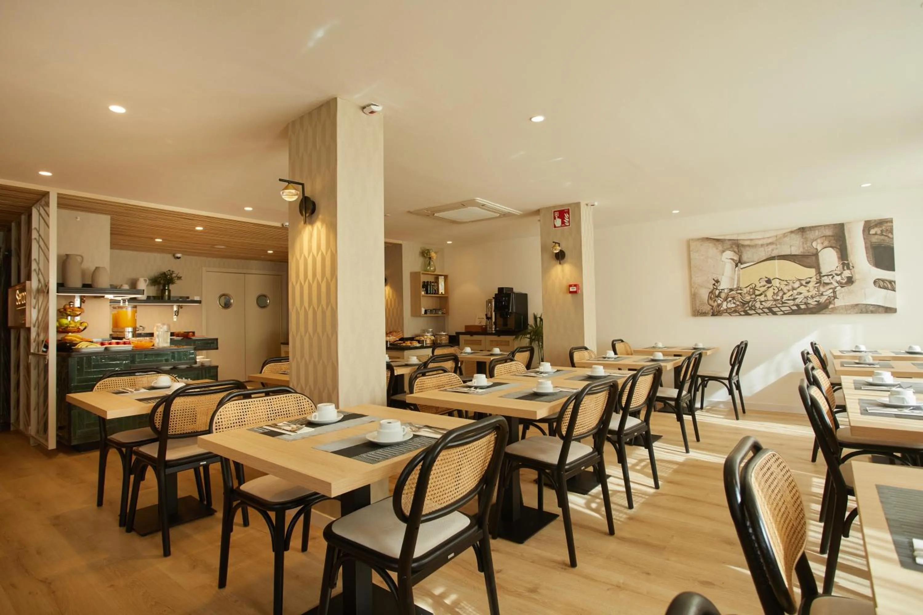 Restaurant/places to eat in Hotel Zurbarán Palma