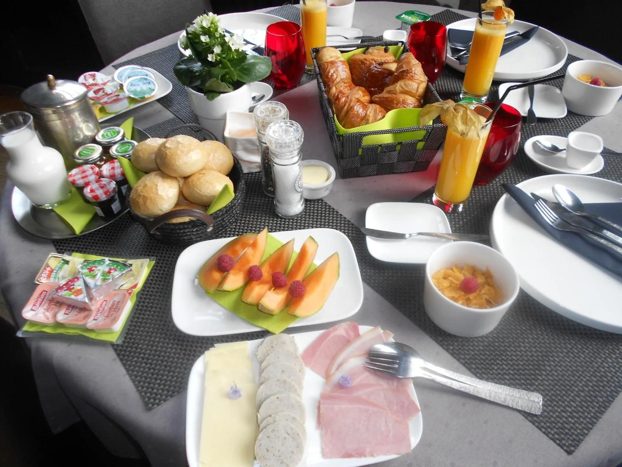 Breakfast in B&B Au Clair Obscur