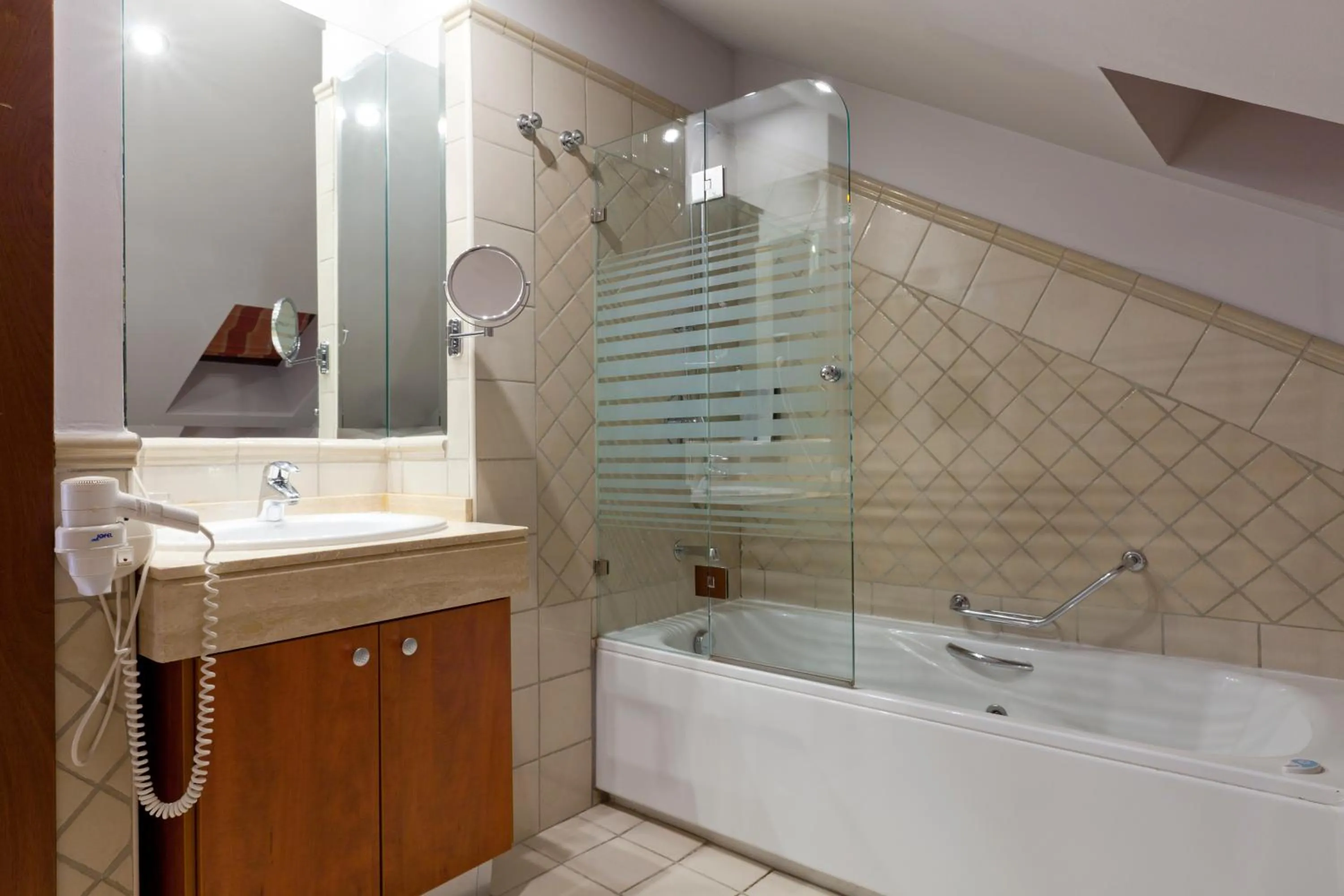 Bathroom in Hotel San Juan de los Reyes
