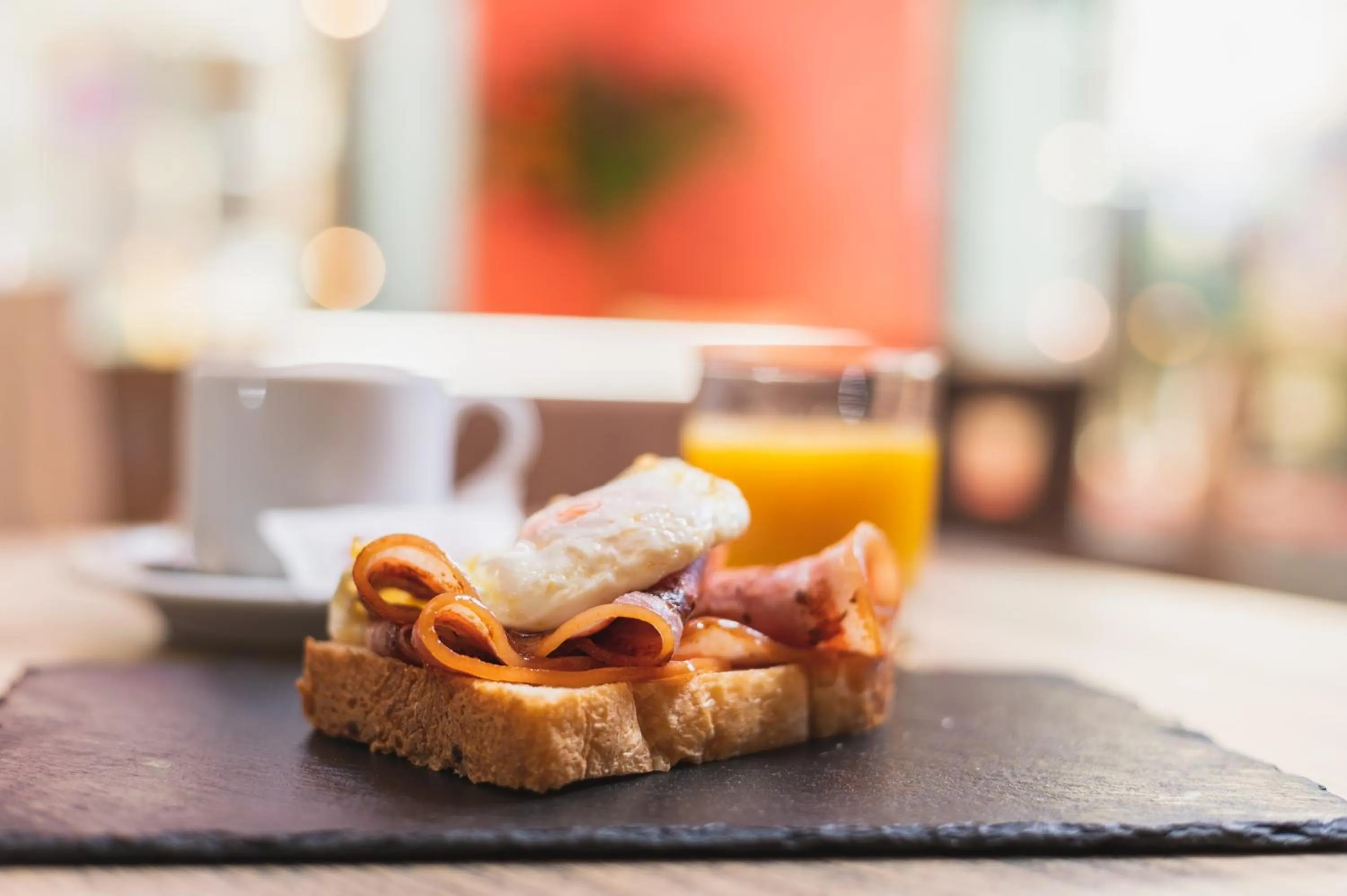 Breakfast in Hotel San Juan de los Reyes