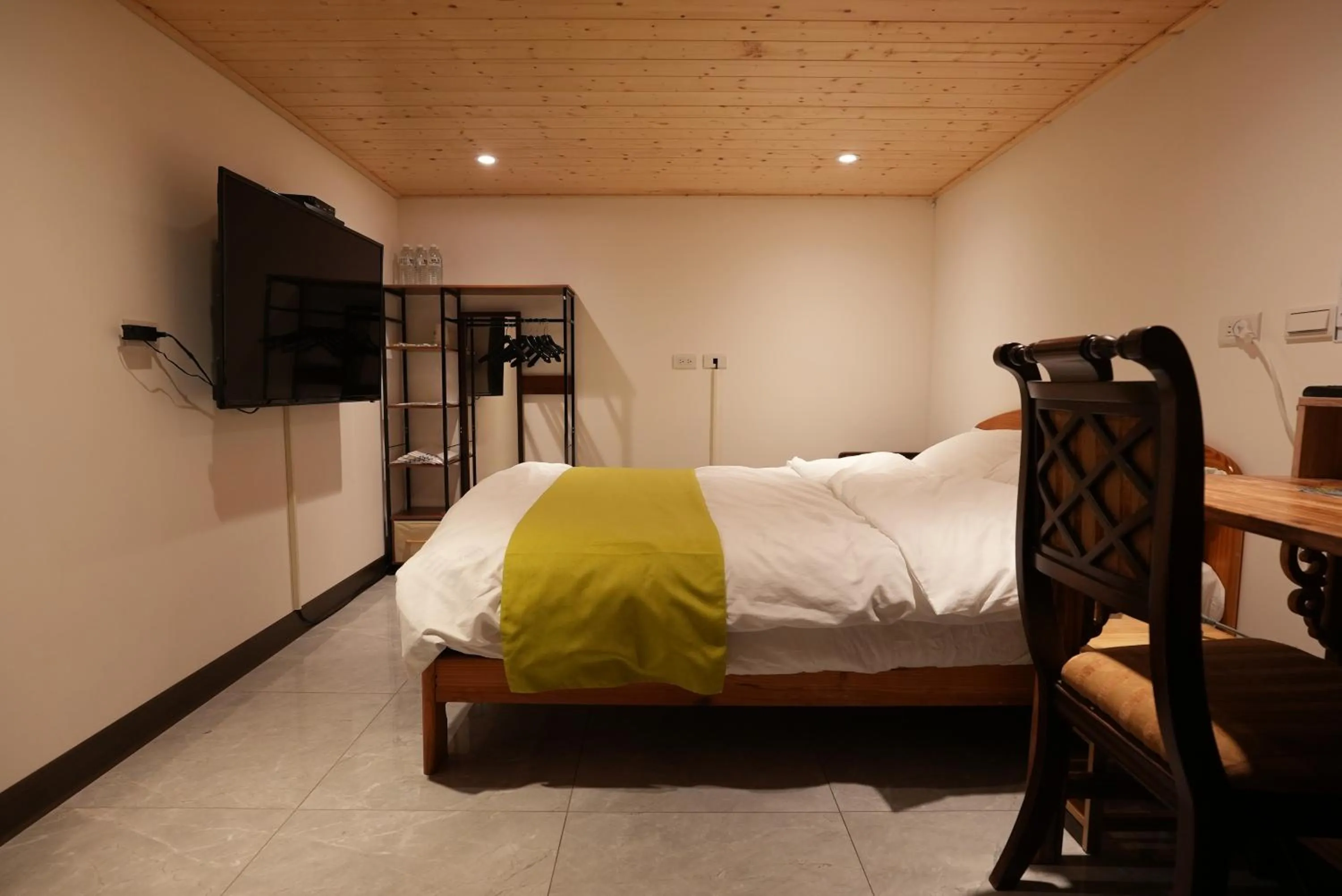 Bed in Lemuju B&B Hotel