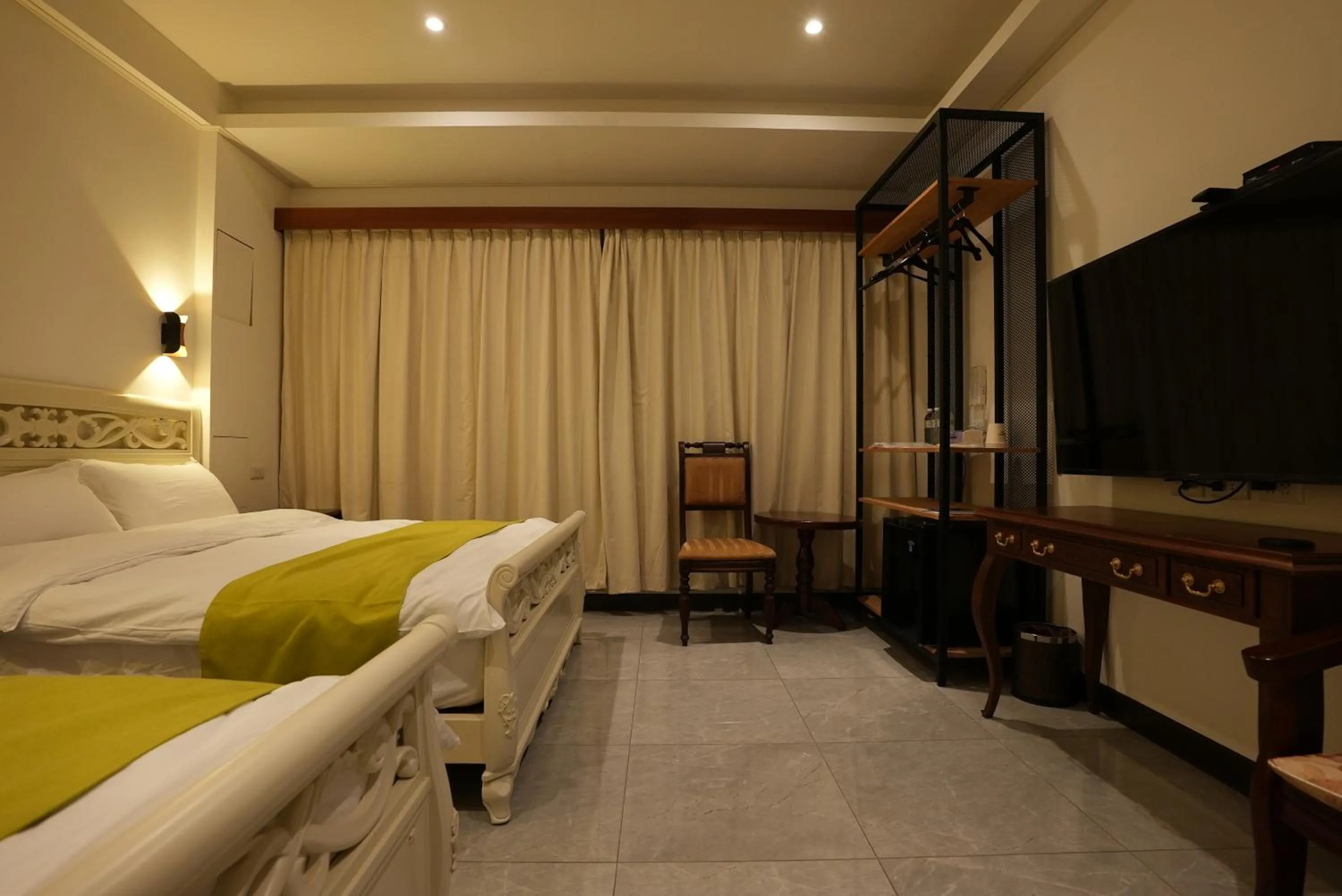 Bed in Lemuju B&B Hotel