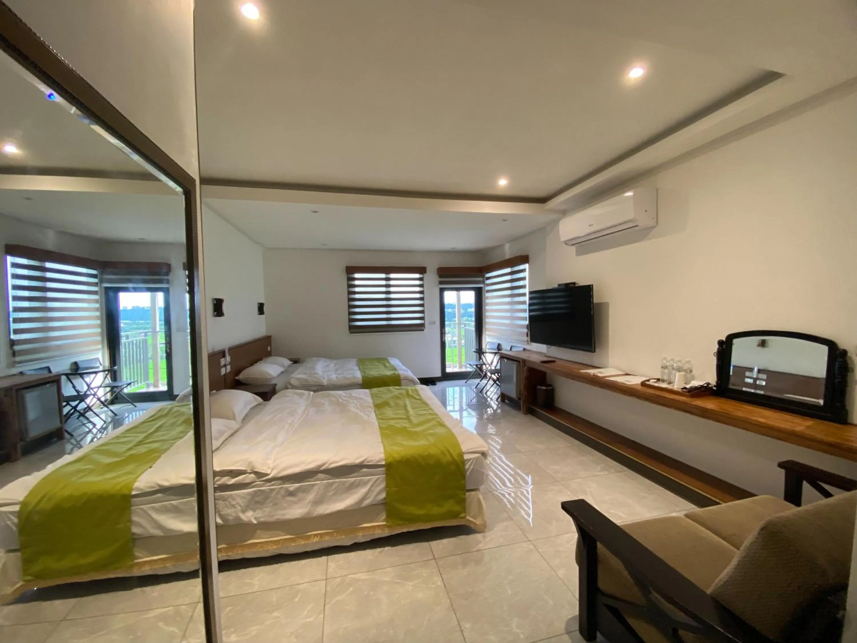 Bed in Lemuju B&B Hotel