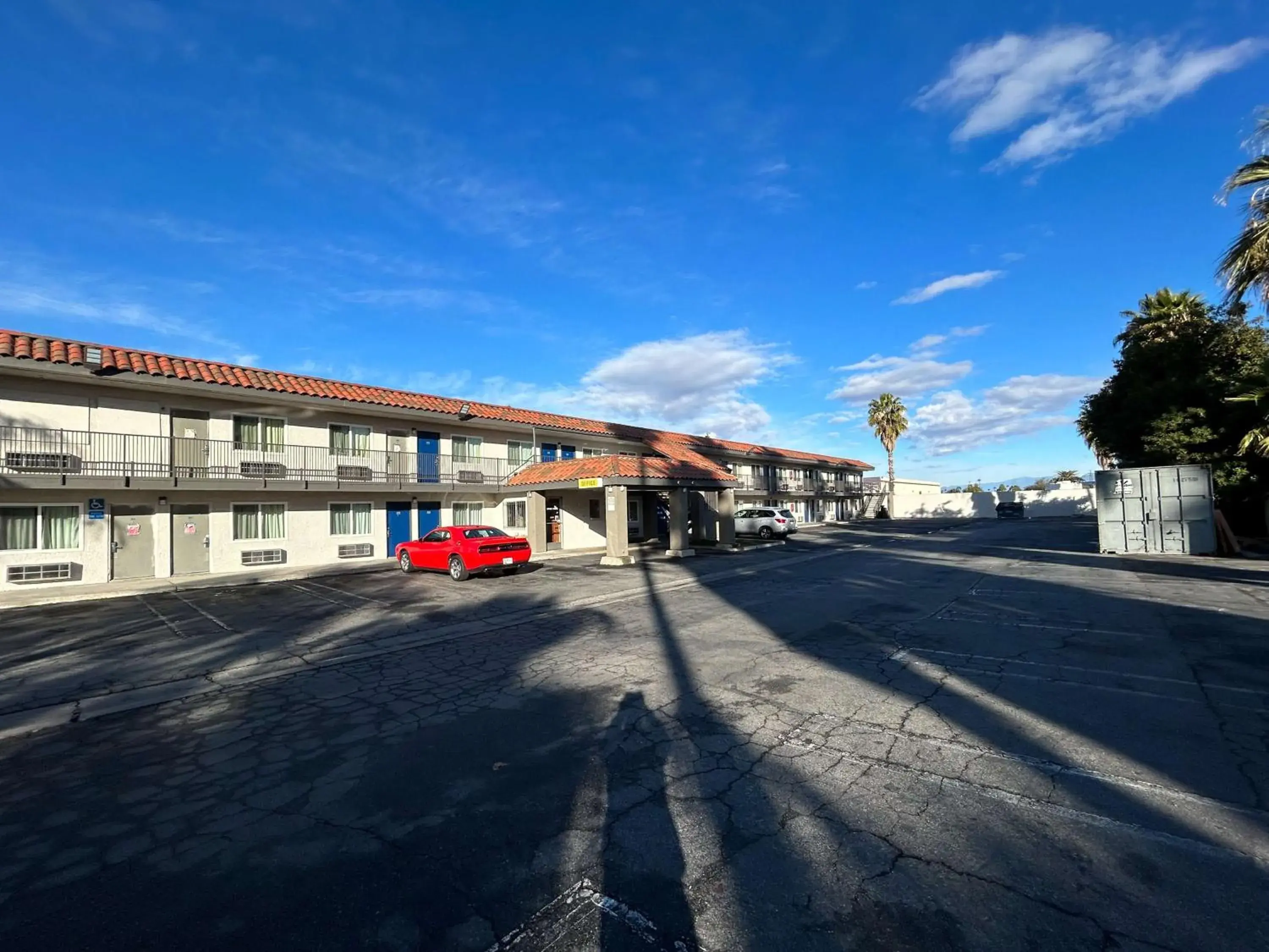 Property building in Studio 6 Hemet, CA Property building in Studio 6 Hemet, CA