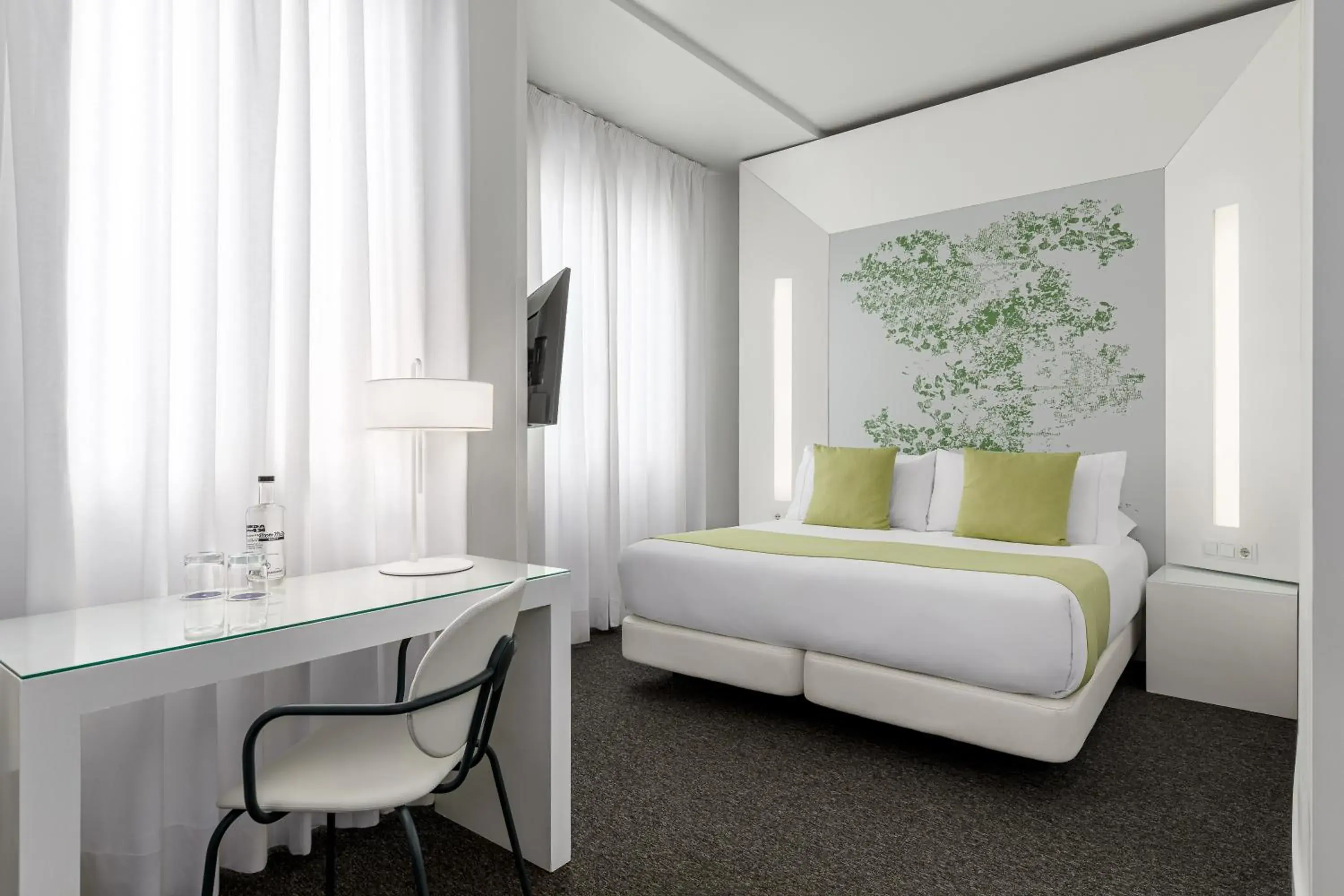 Bed in Room Mate Mario, Madrid Bed in Room Mate Mario, Madrid