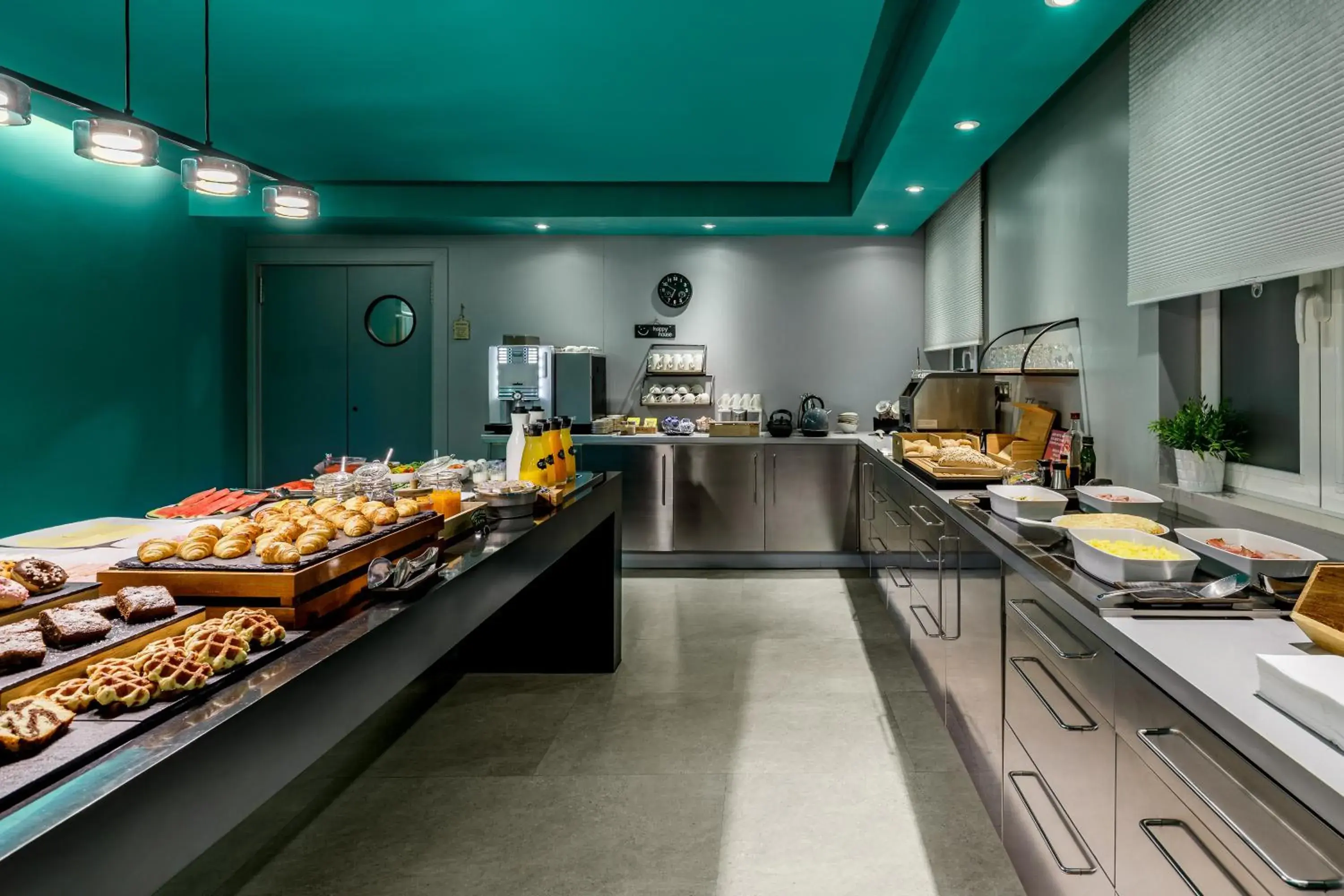 Breakfast in Room Mate Mario, Madrid Breakfast in Room Mate Mario, Madrid