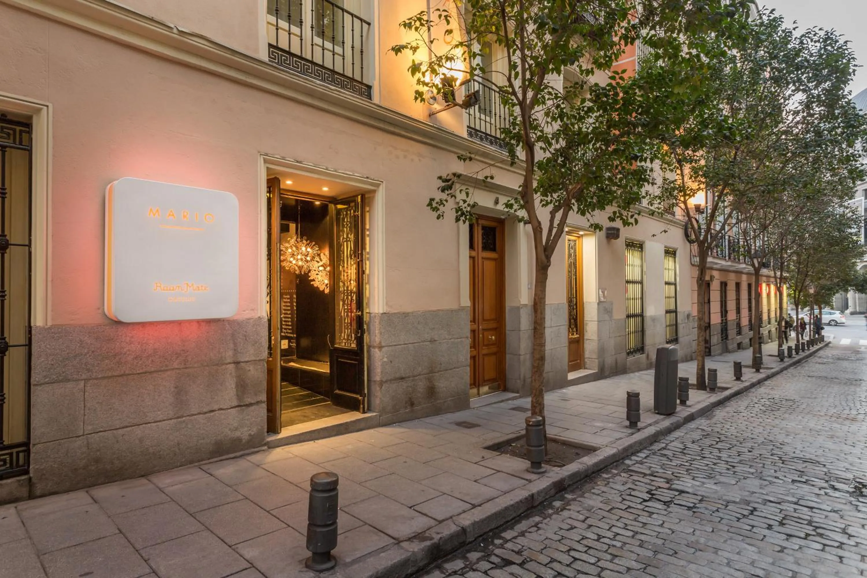 Facade/entrance in Room Mate Mario, Madrid