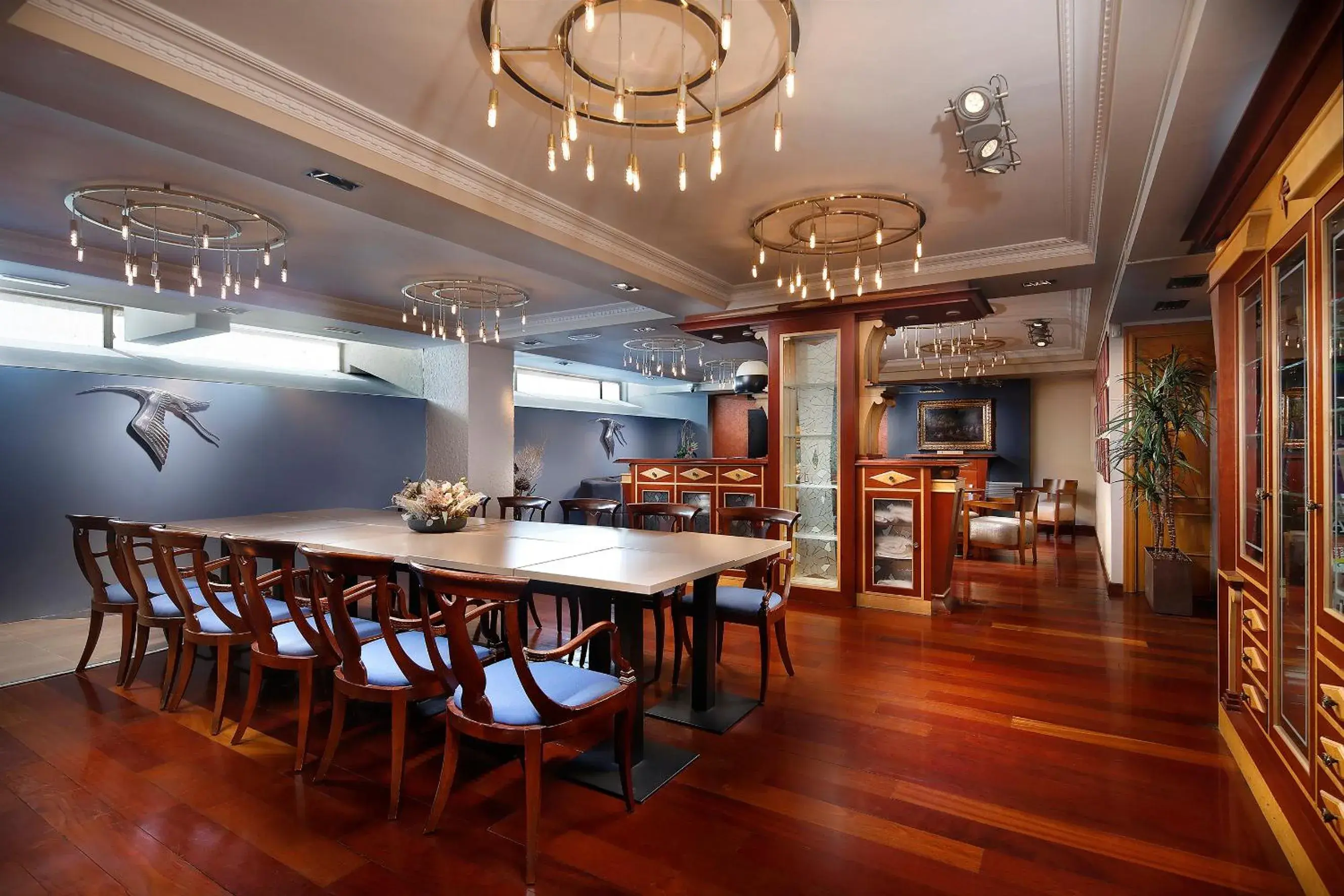 Living room in Apartaments-Hotel Hispanos 7 Suiza Living room in Apartaments-Hotel Hispanos 7 Suiza