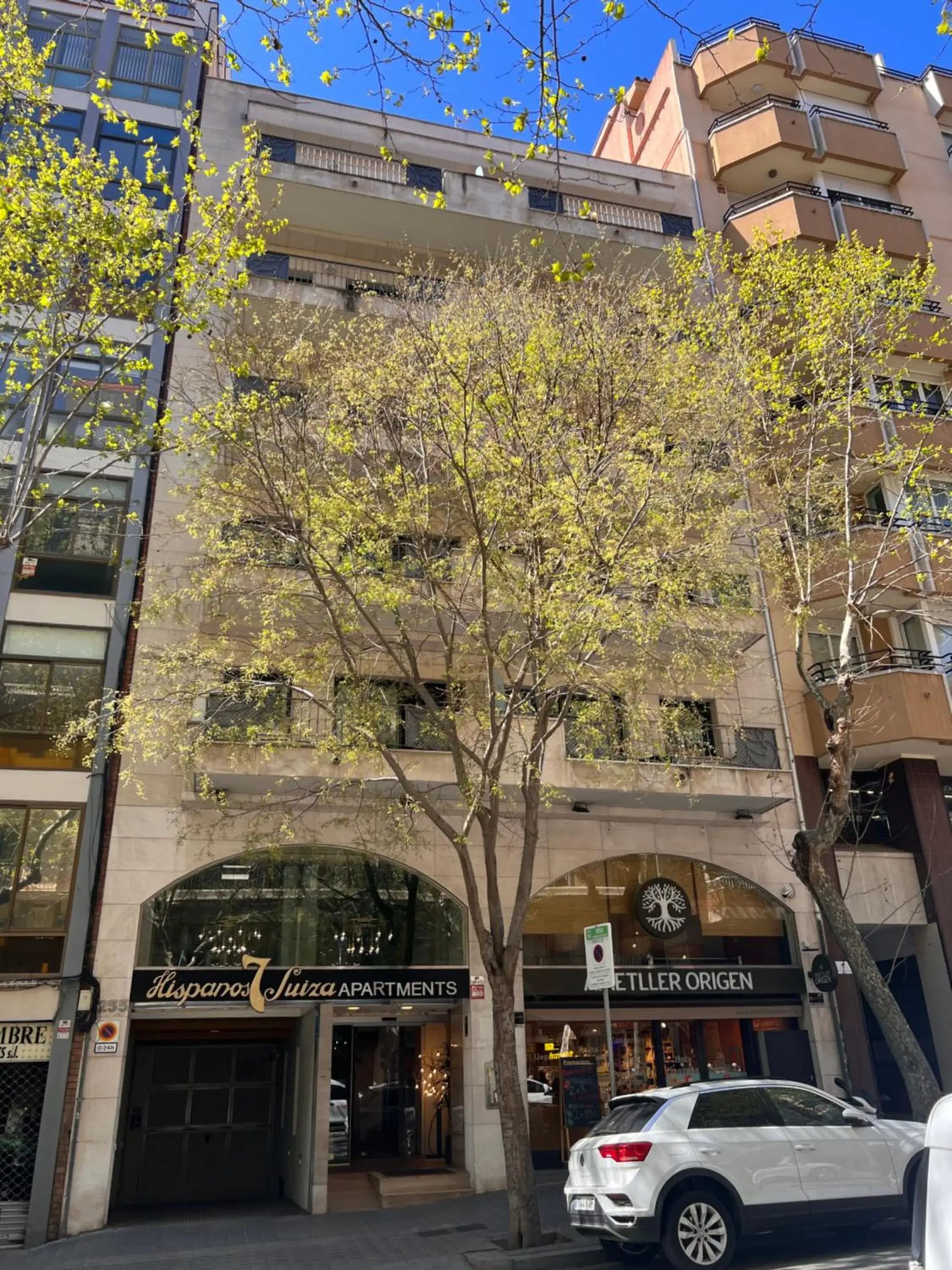 Property building in Apartaments-Hotel Hispanos 7 Suiza Property building in Apartaments-Hotel Hispanos 7 Suiza