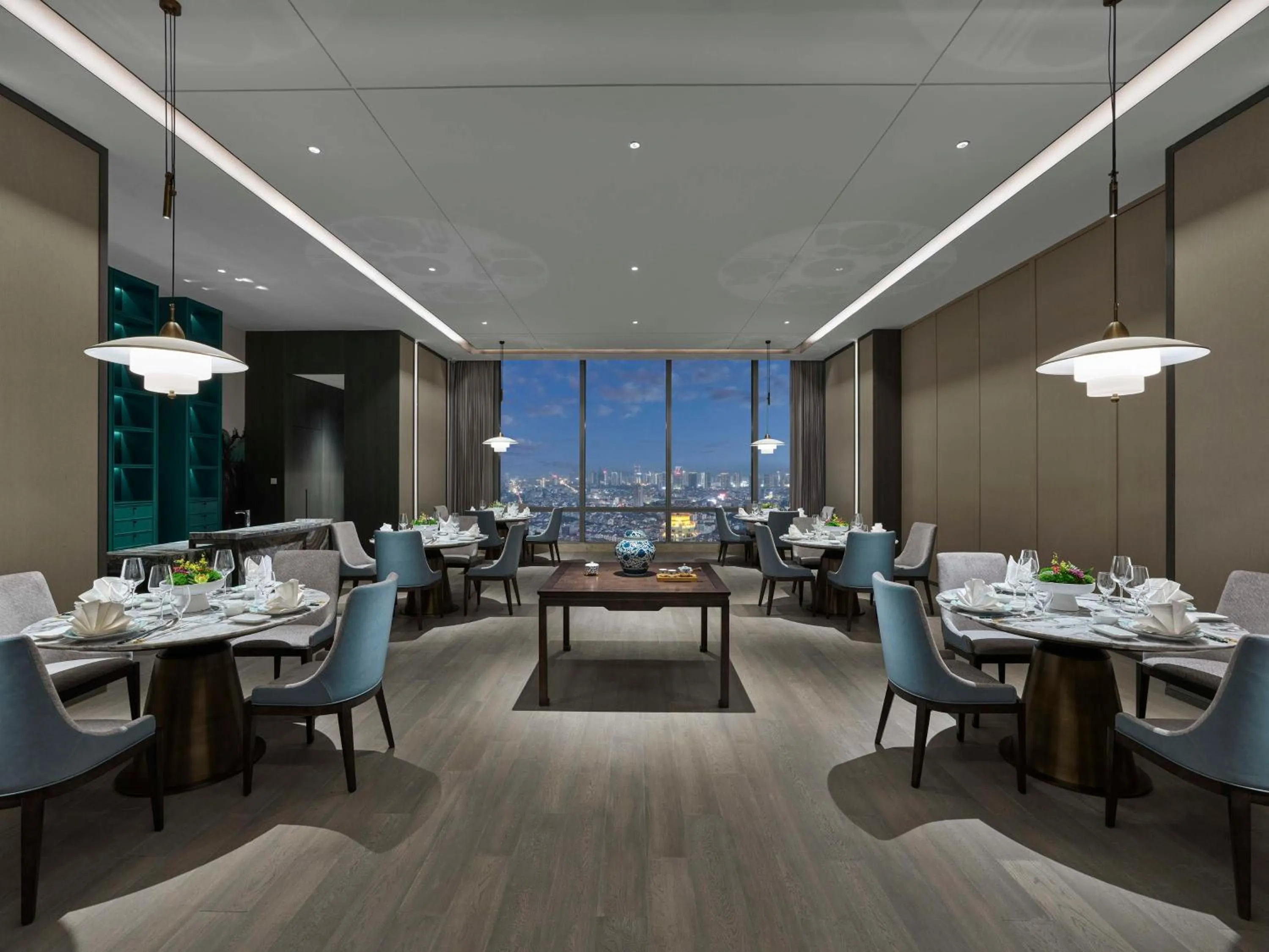 Restaurant/places to eat in Hilton Zhuji