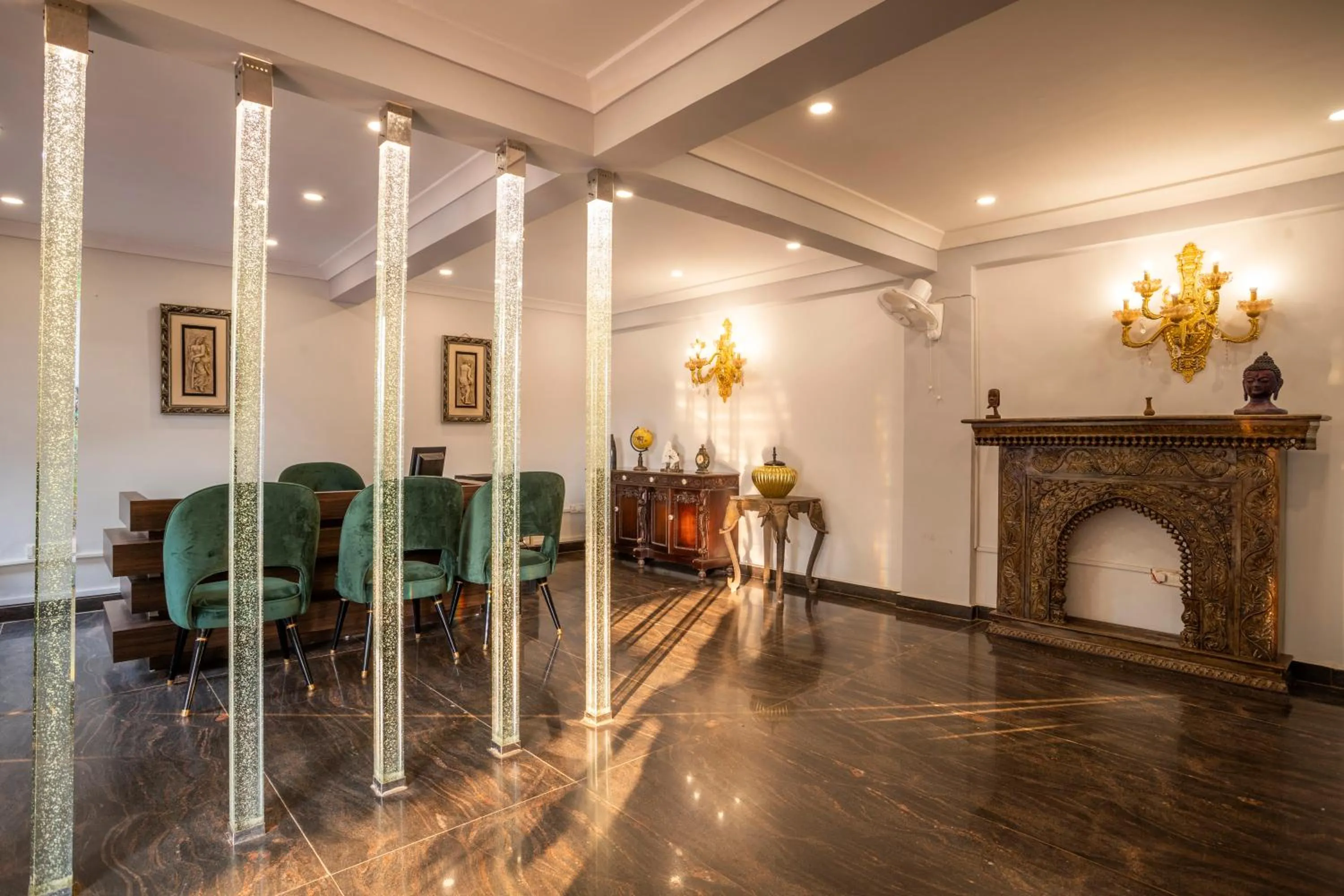 Lobby or reception in Stone Wood Riverfront Resort, Siolim