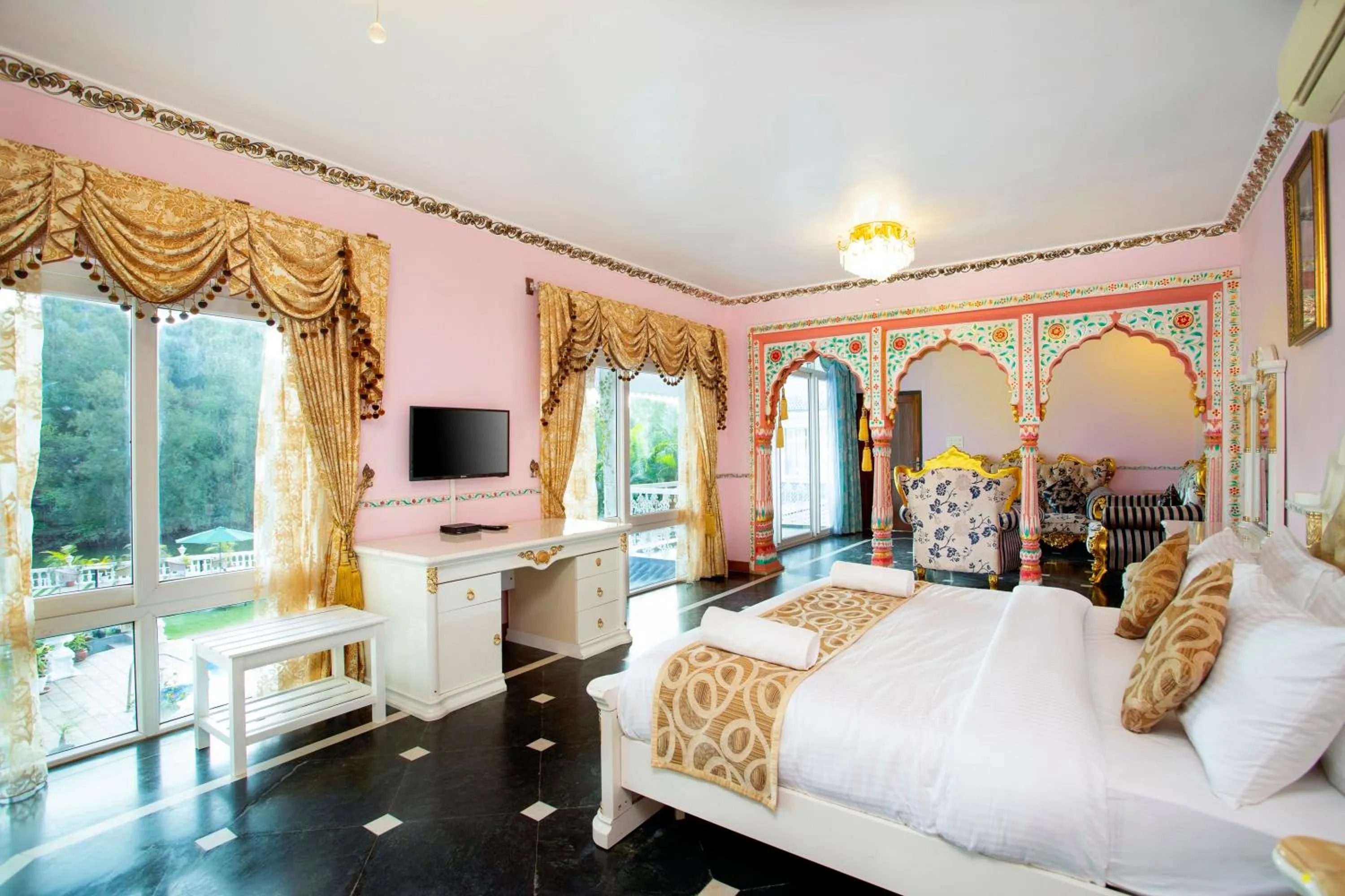 Photo of the whole room, Bed in Stone Wood Riverfront Resort, Siolim