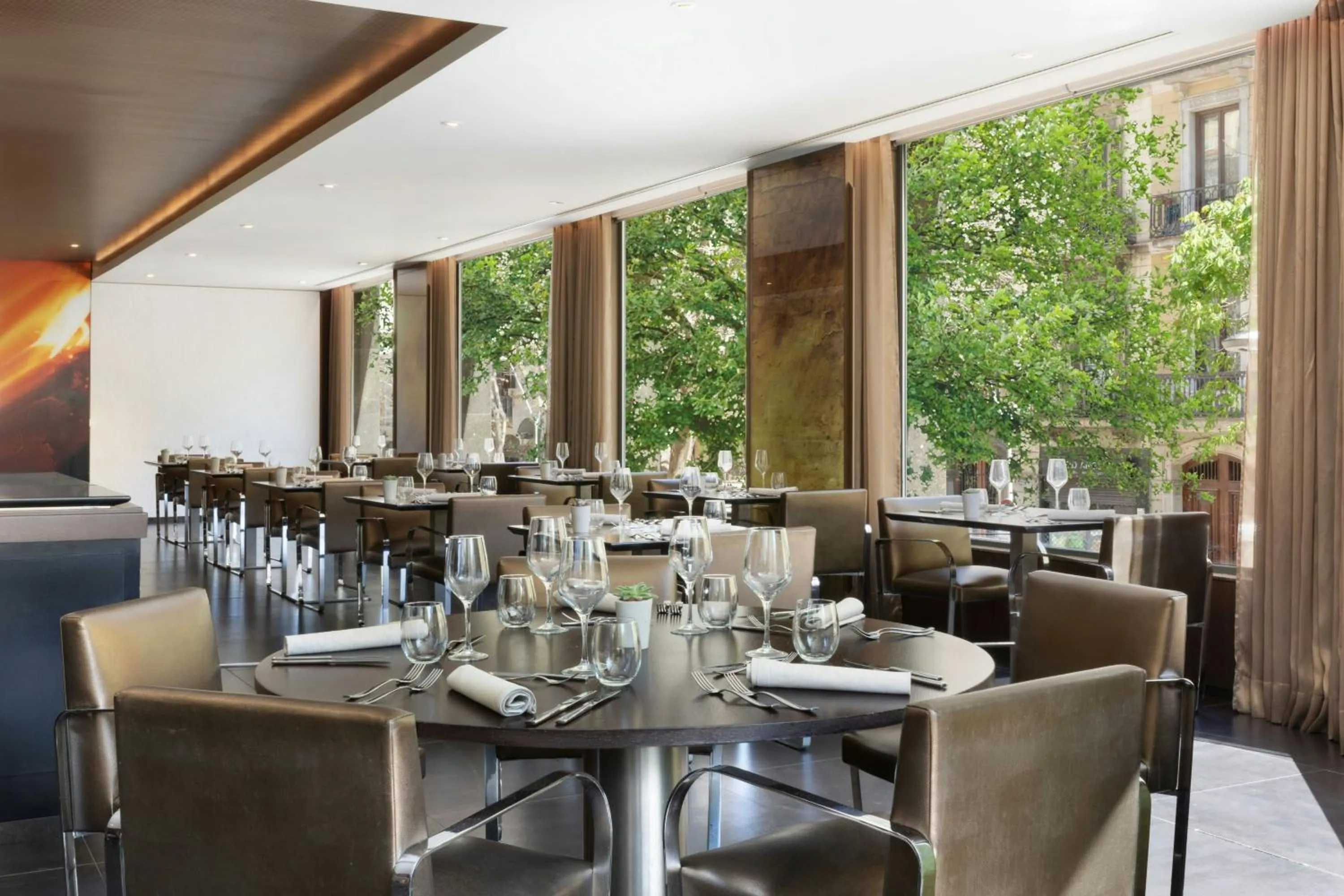 Restaurant/places to eat in Renaissance Barcelona Hotel